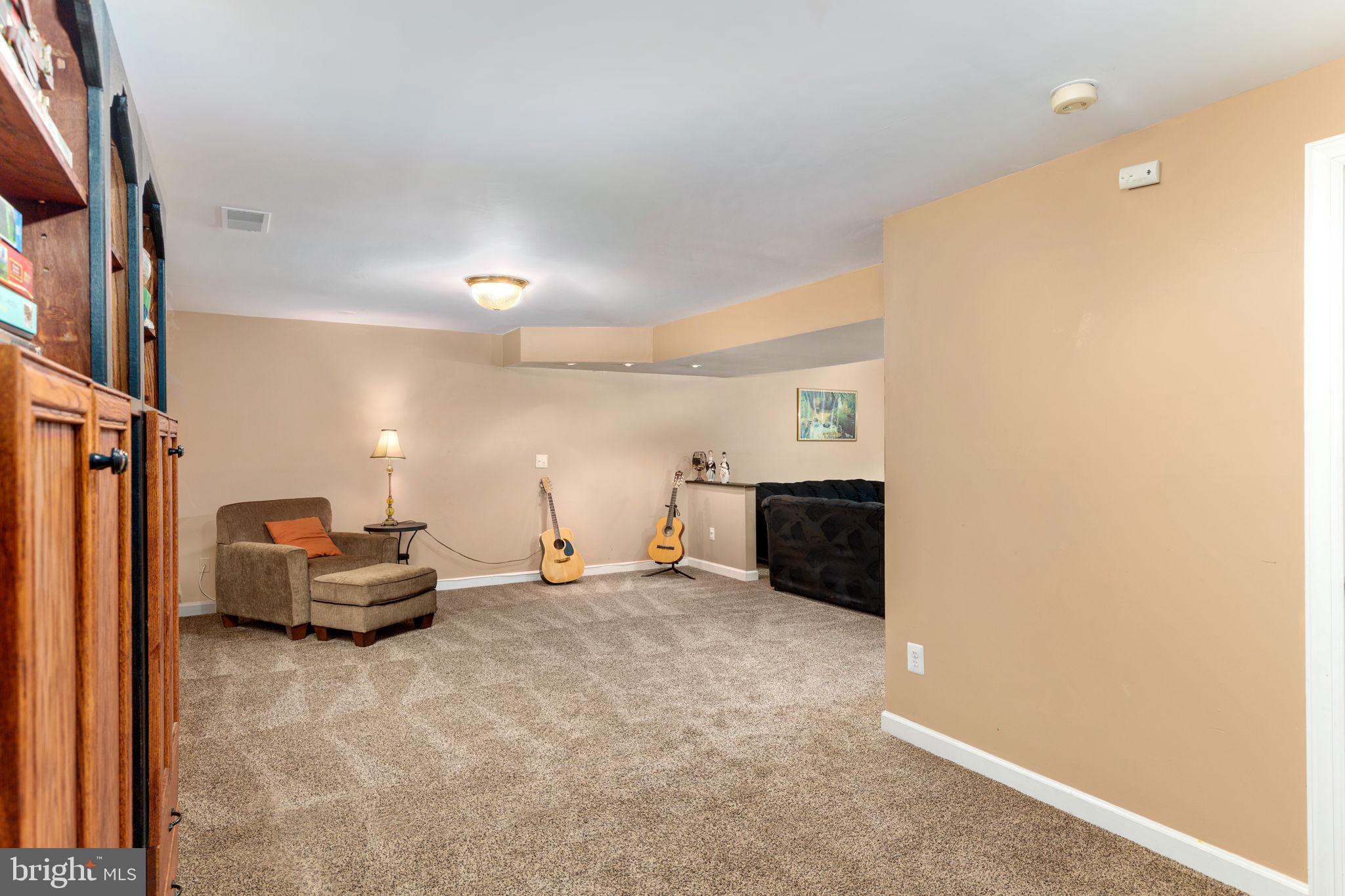 ASHBURN FARM - Residential