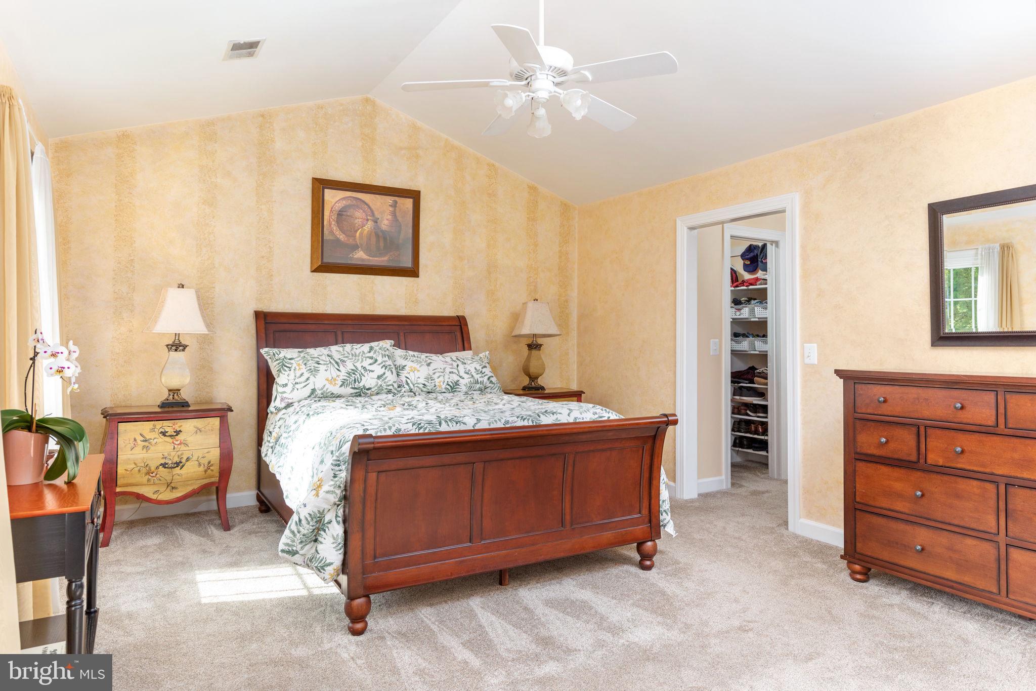 ASHBURN FARM - Residential