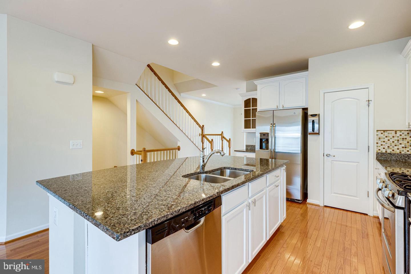 EAST GATE - Residential Lease