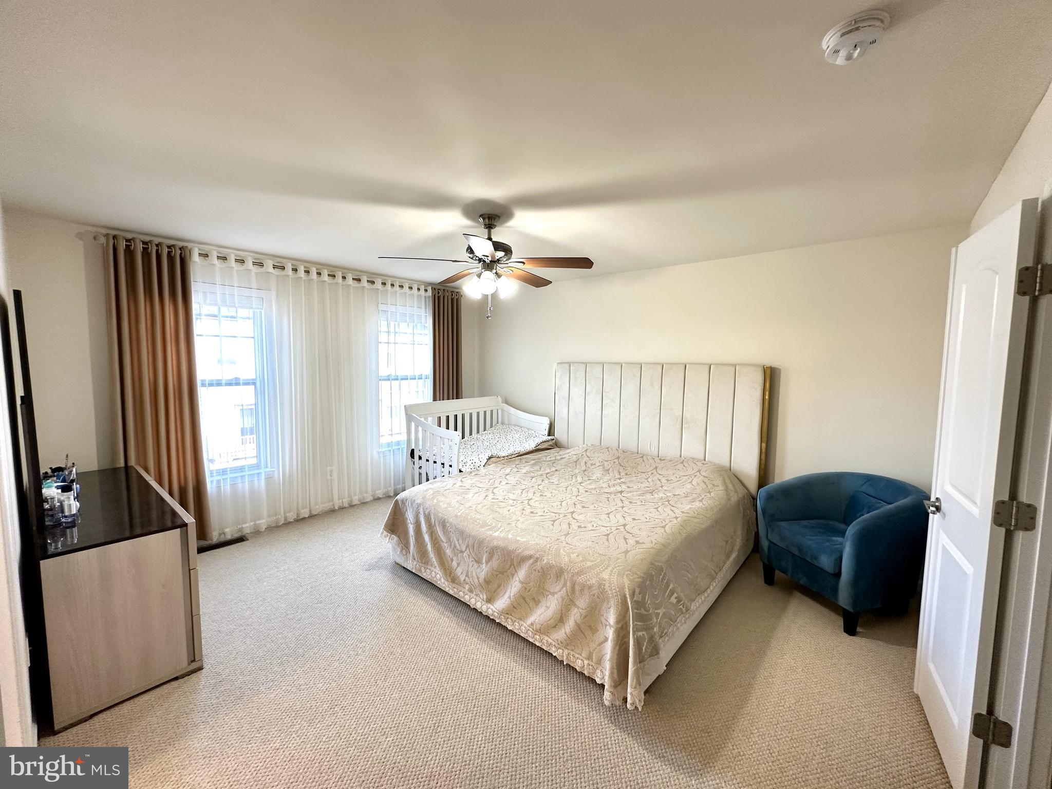 EAST GATE - Residential Lease