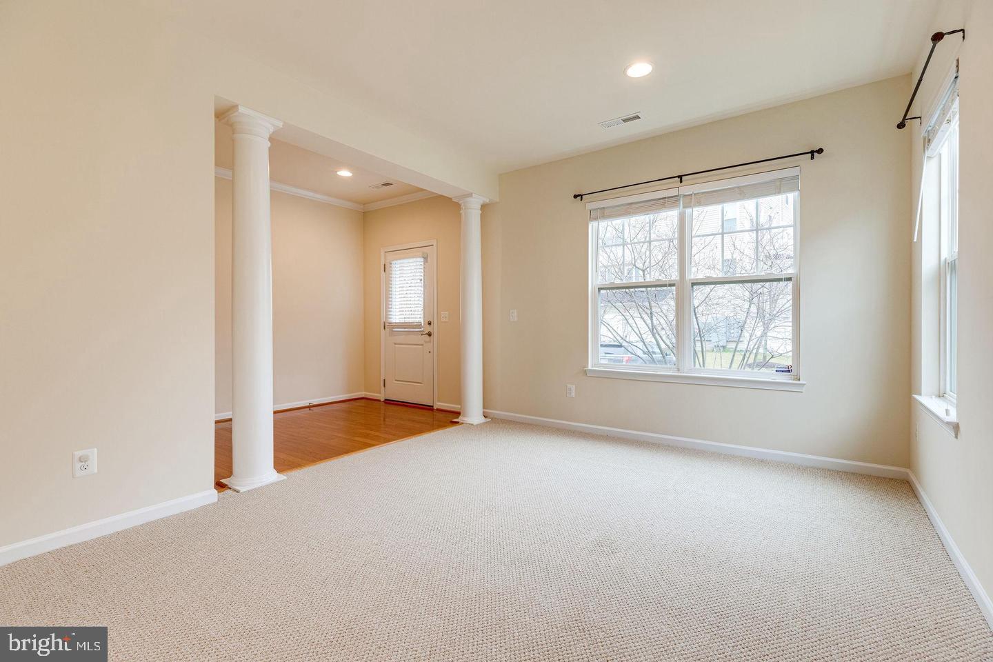 EAST GATE - Residential Lease