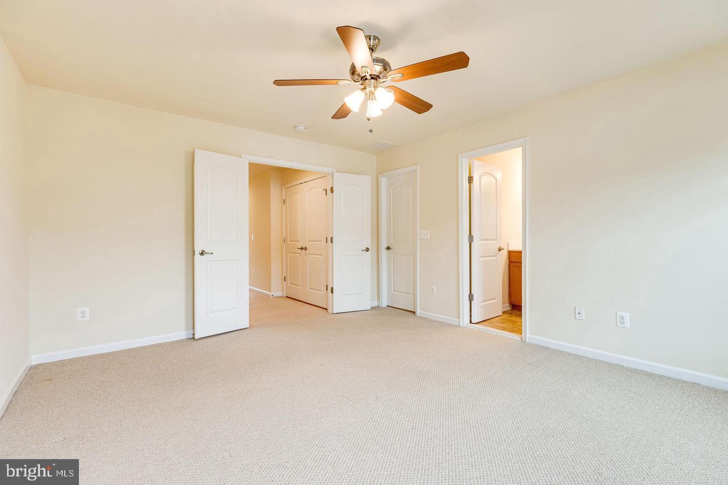 EAST GATE - Residential Lease