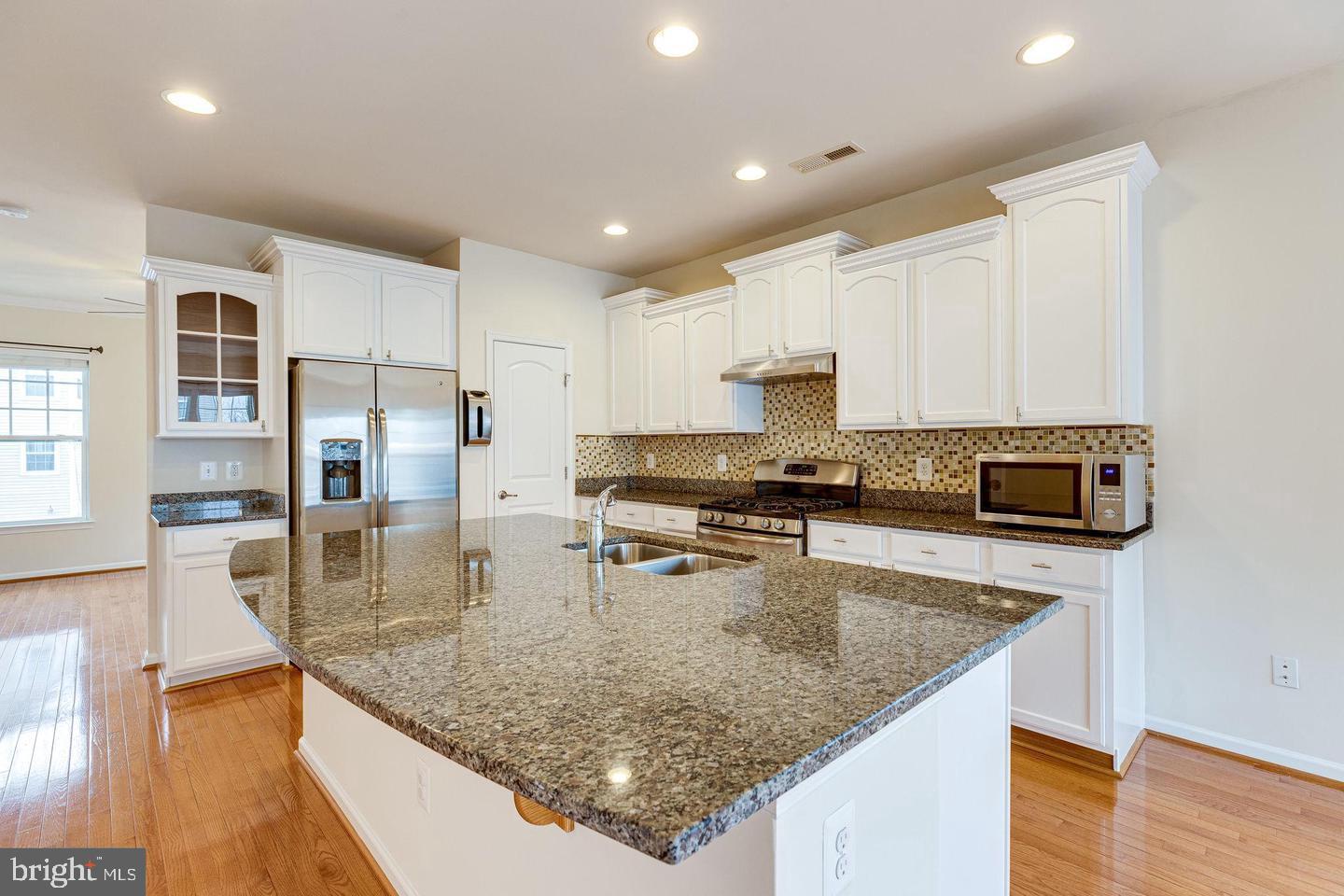 EAST GATE - Residential Lease