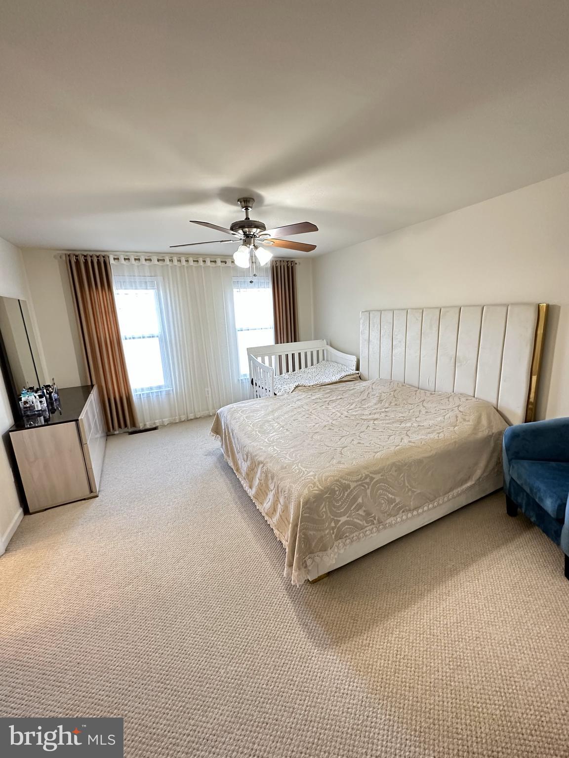 EAST GATE - Residential Lease