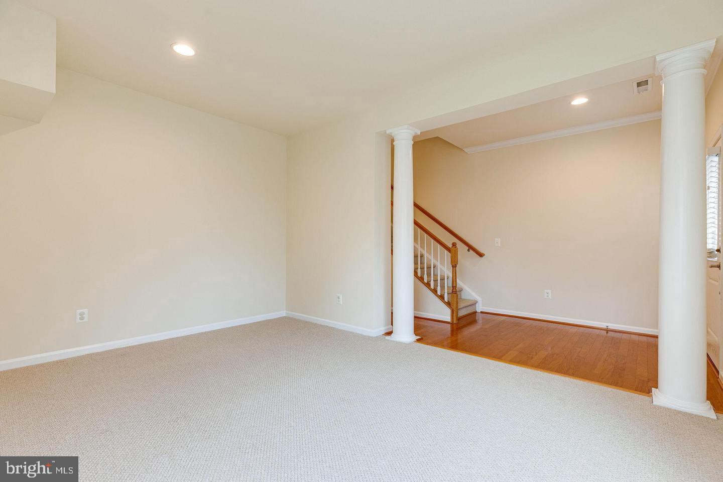 EAST GATE - Residential Lease