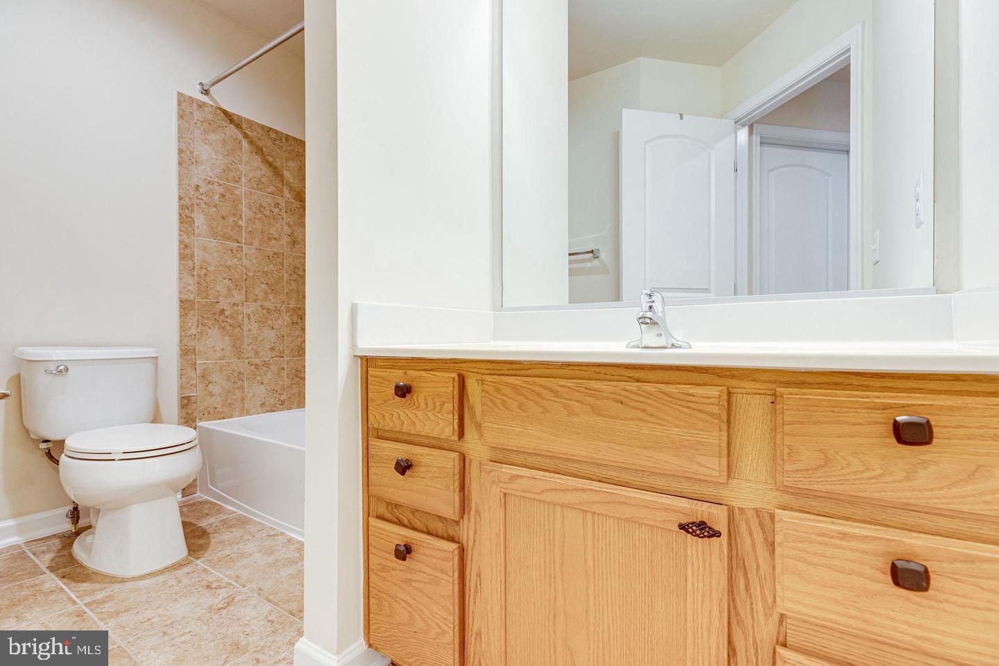 EAST GATE - Residential Lease