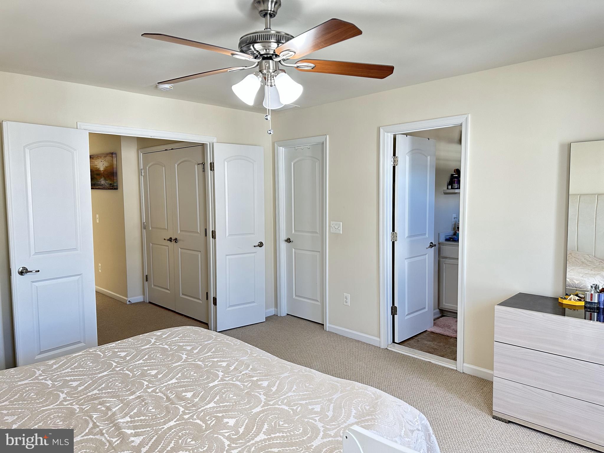 EAST GATE - Residential Lease