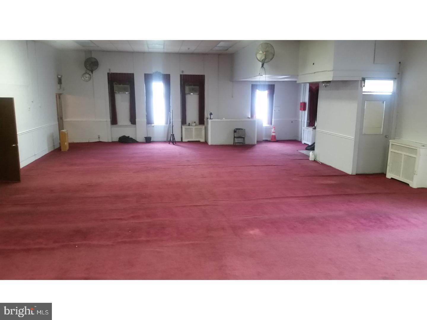 5824-26 N BROAD STREET