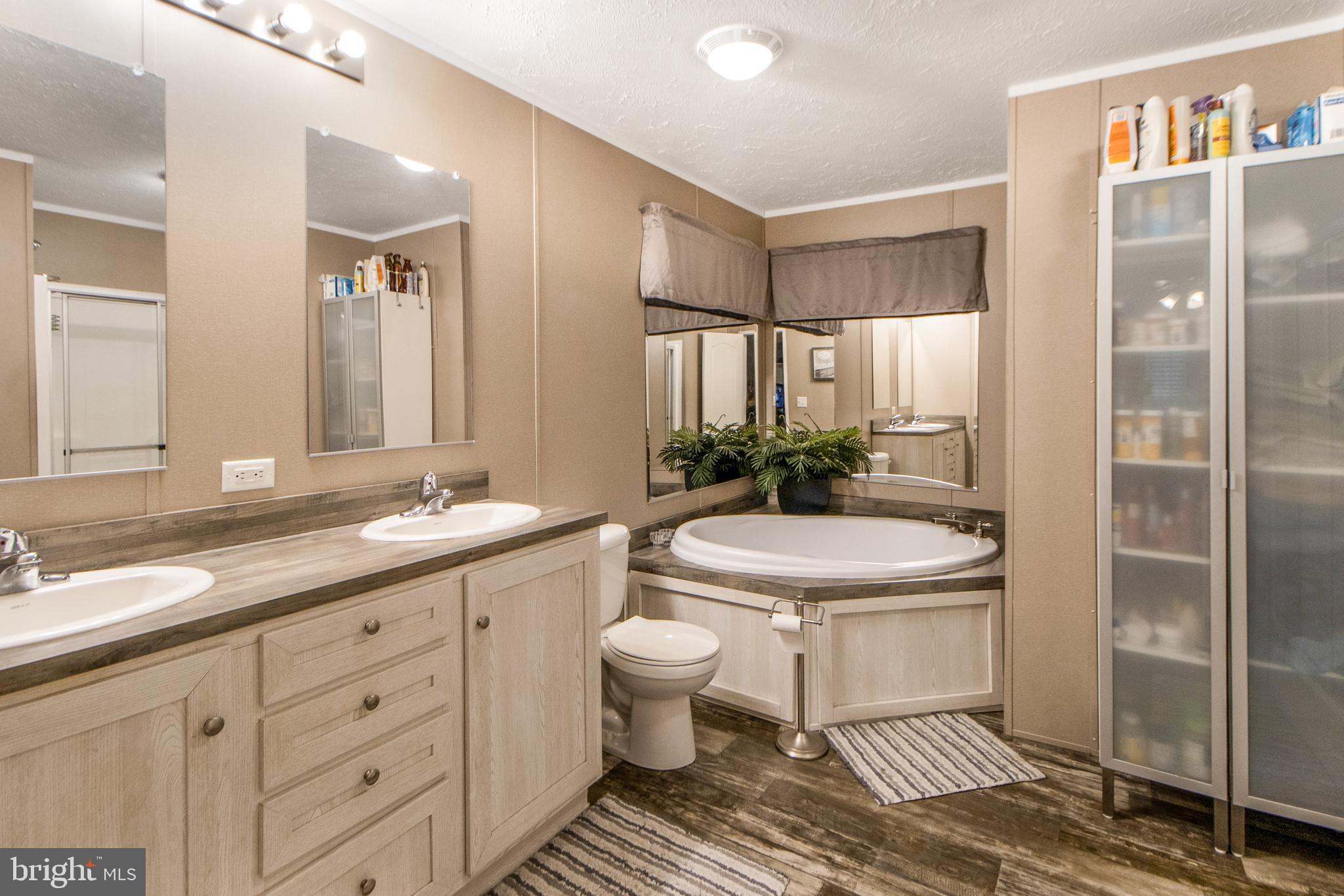 BOONES ESTATES - Residential