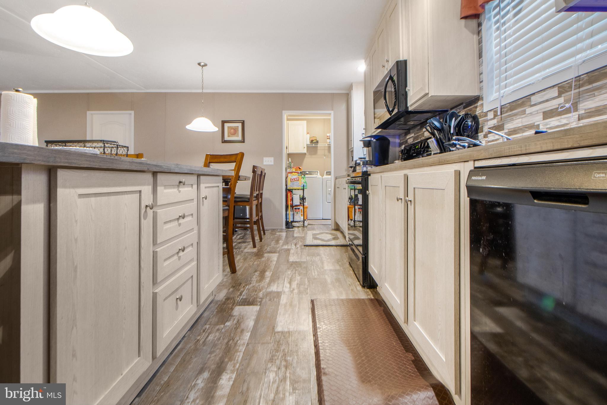 BOONES ESTATES - Residential