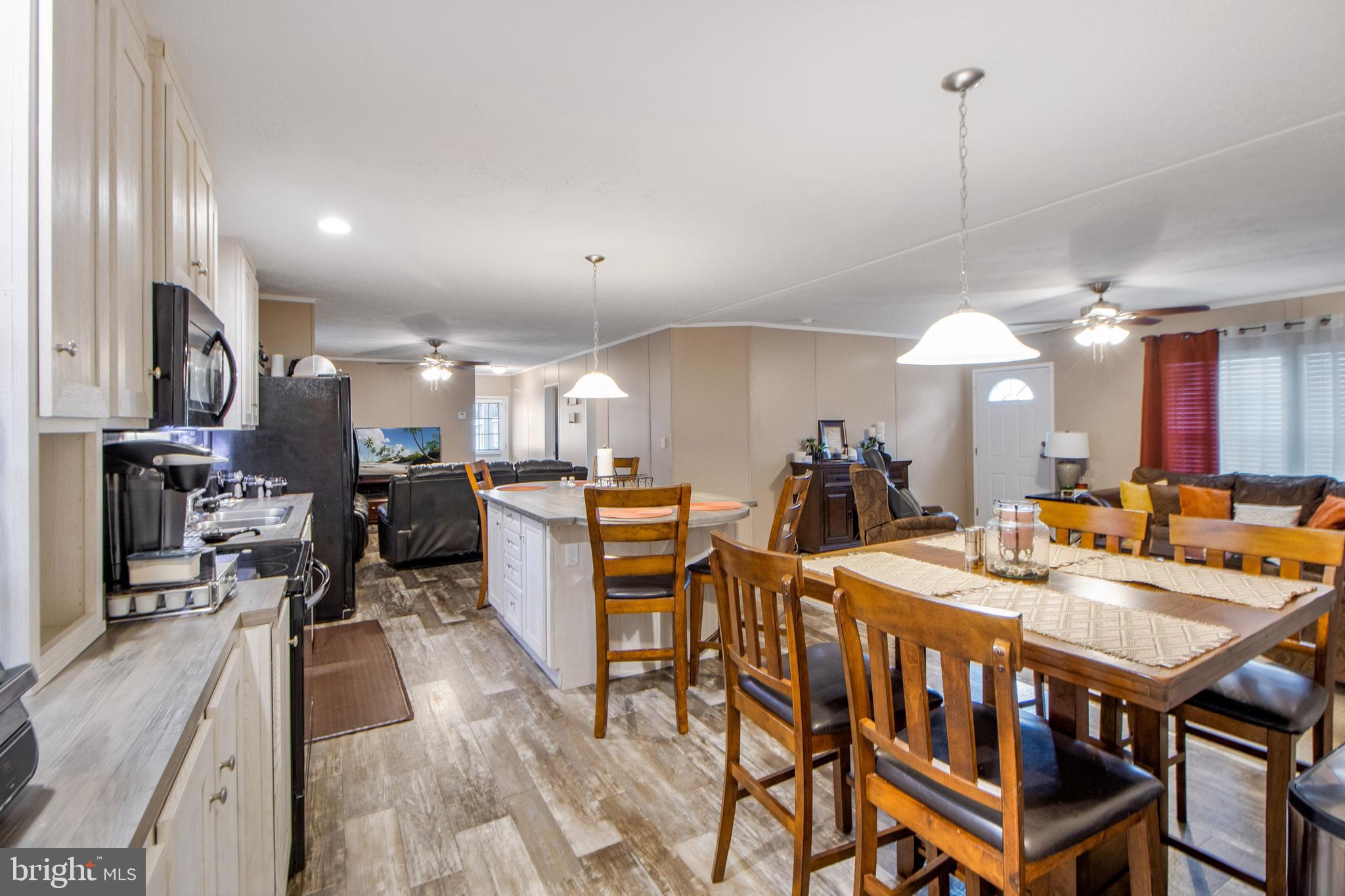 BOONES ESTATES - Residential