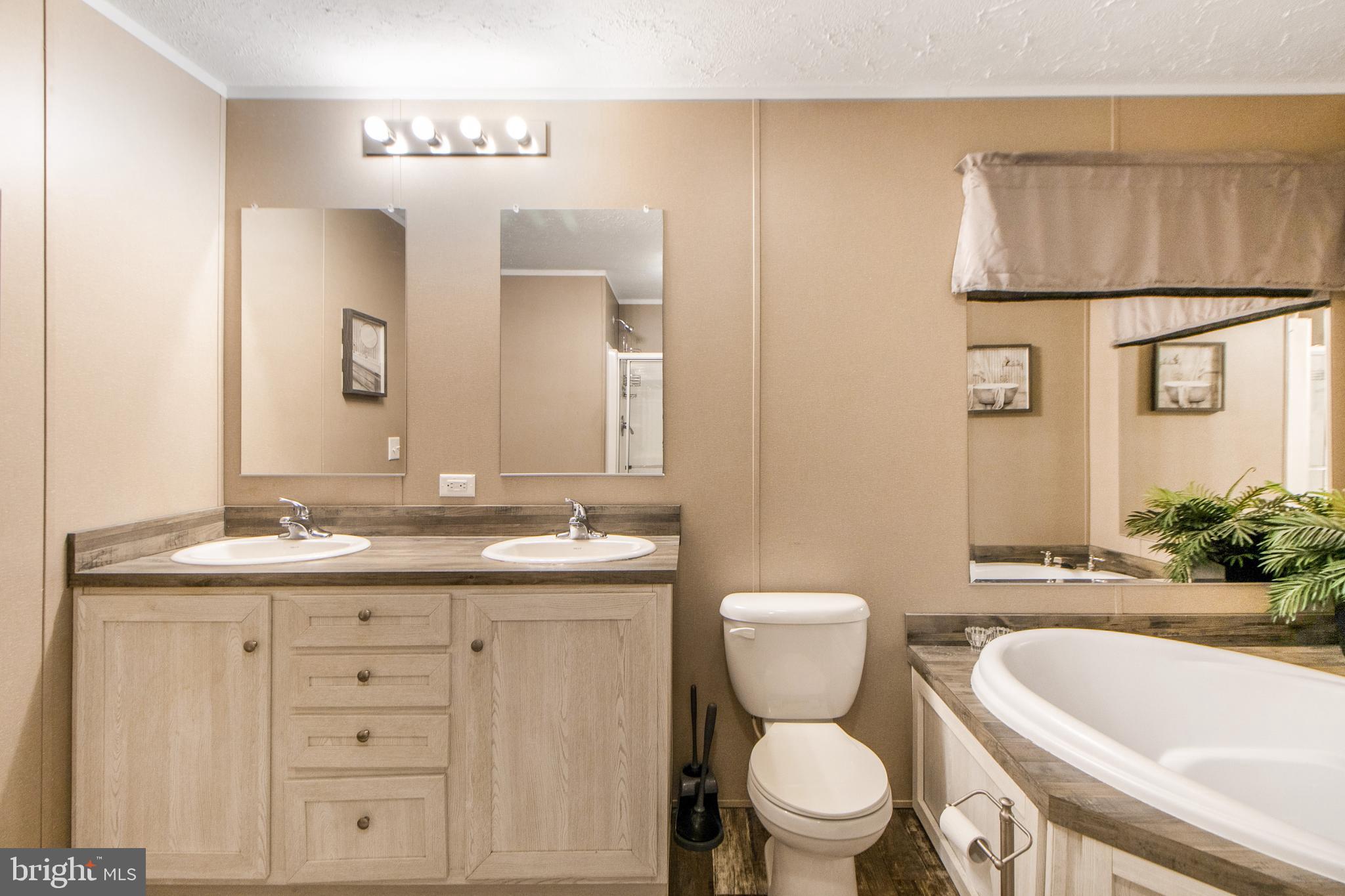 BOONES ESTATES - Residential