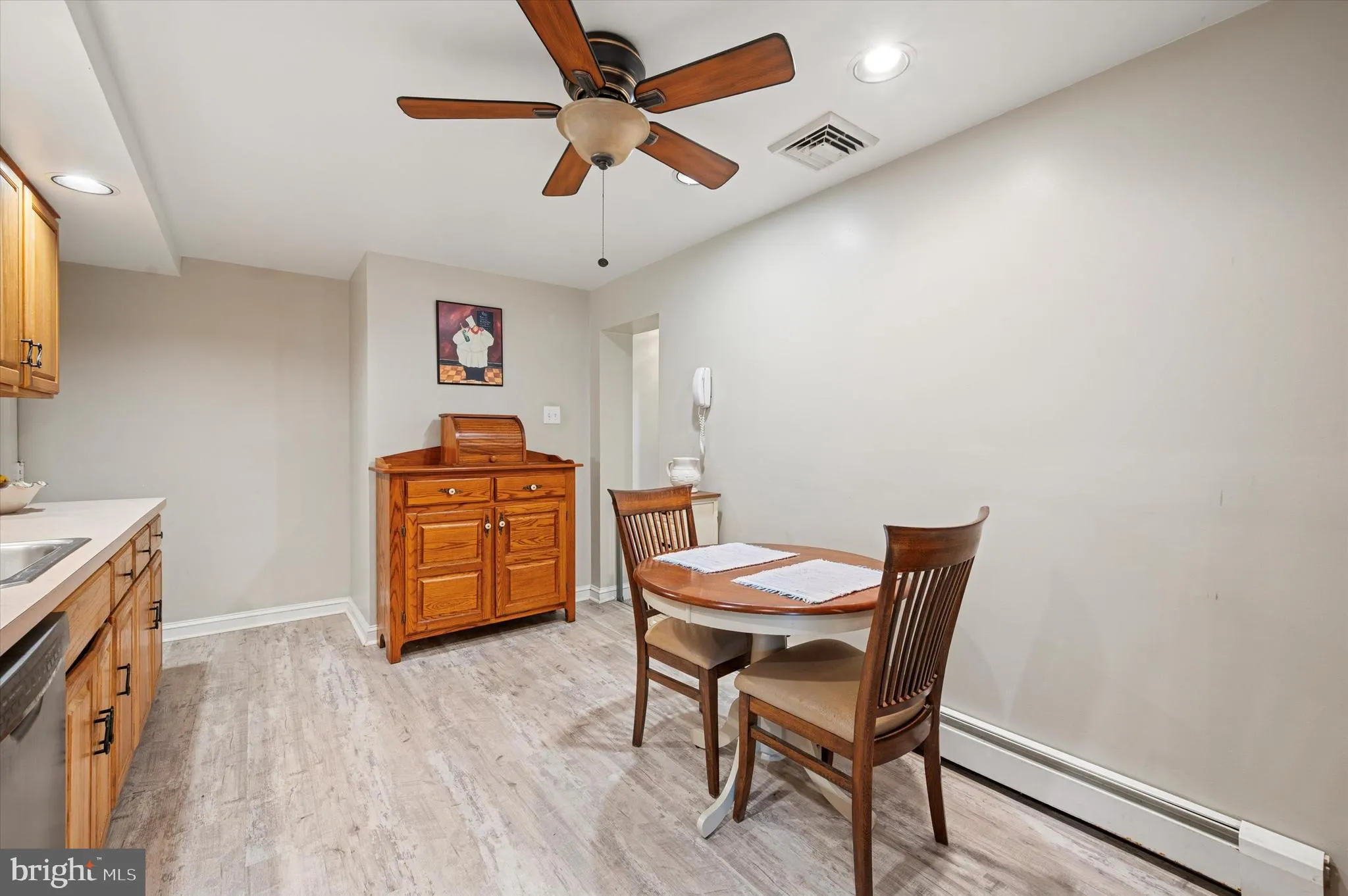 Broomall, Pennsylvania 19008, United States, 3 Bedrooms Bedrooms, ,1 BathroomBathrooms,Residential,Coming Soon,100080