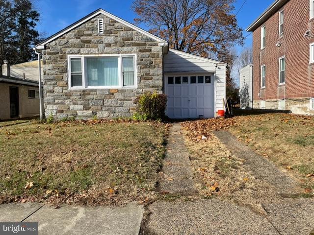 EAST OAK LANE - Residential