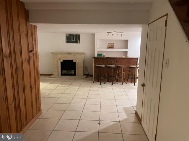 EAST OAK LANE - Residential