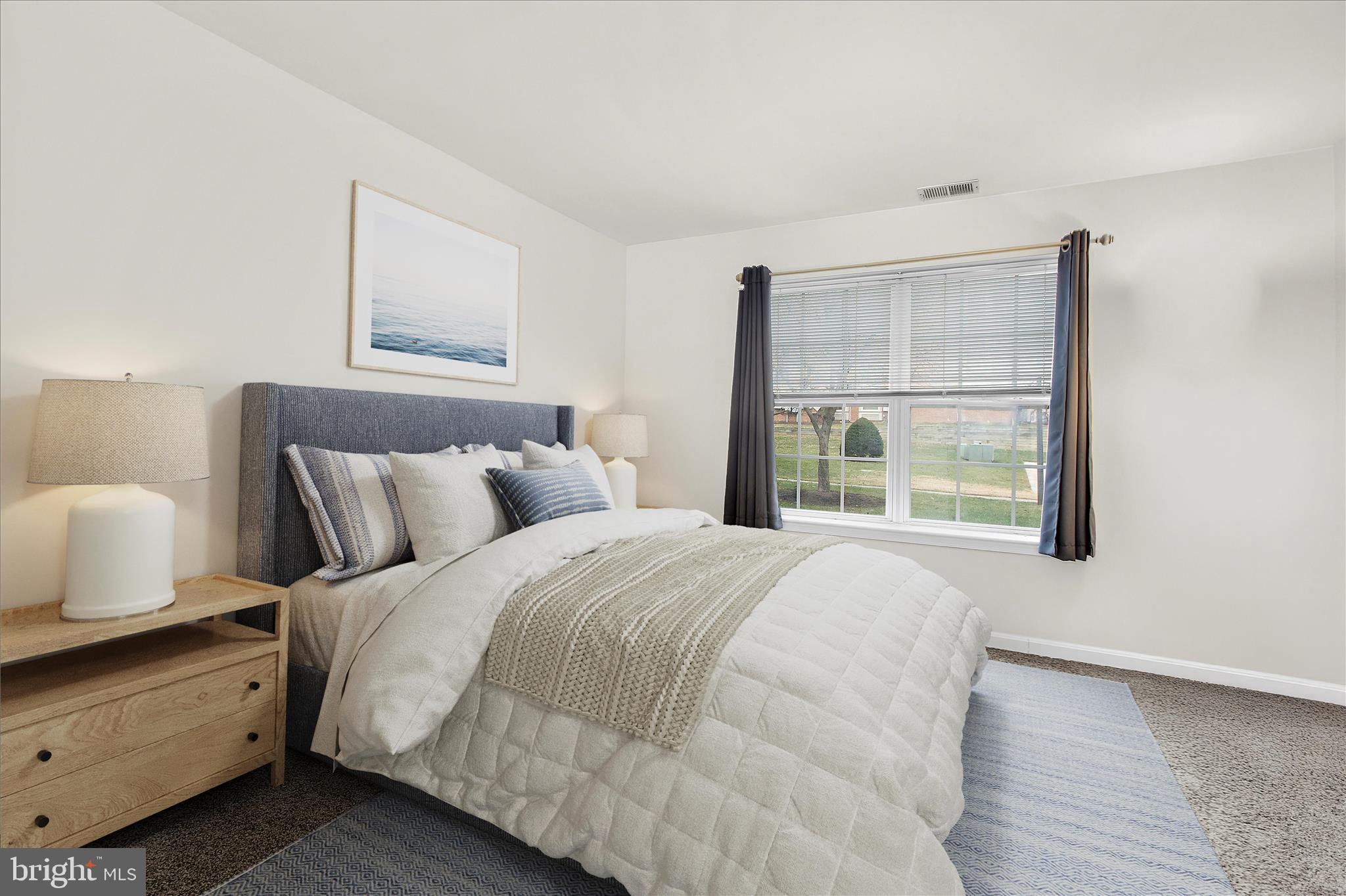 CROMWELL FOUNTAIN - Residential