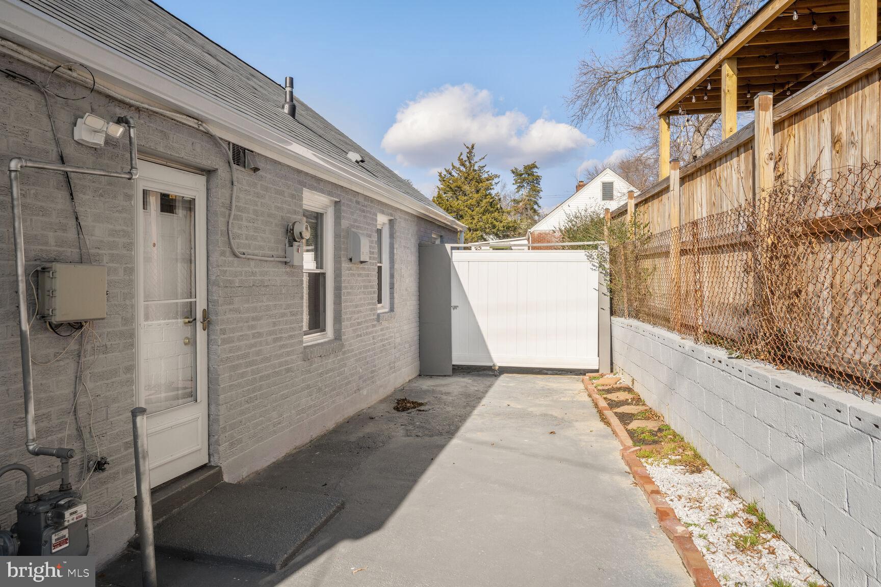 RADIANT VALLEY - Residential