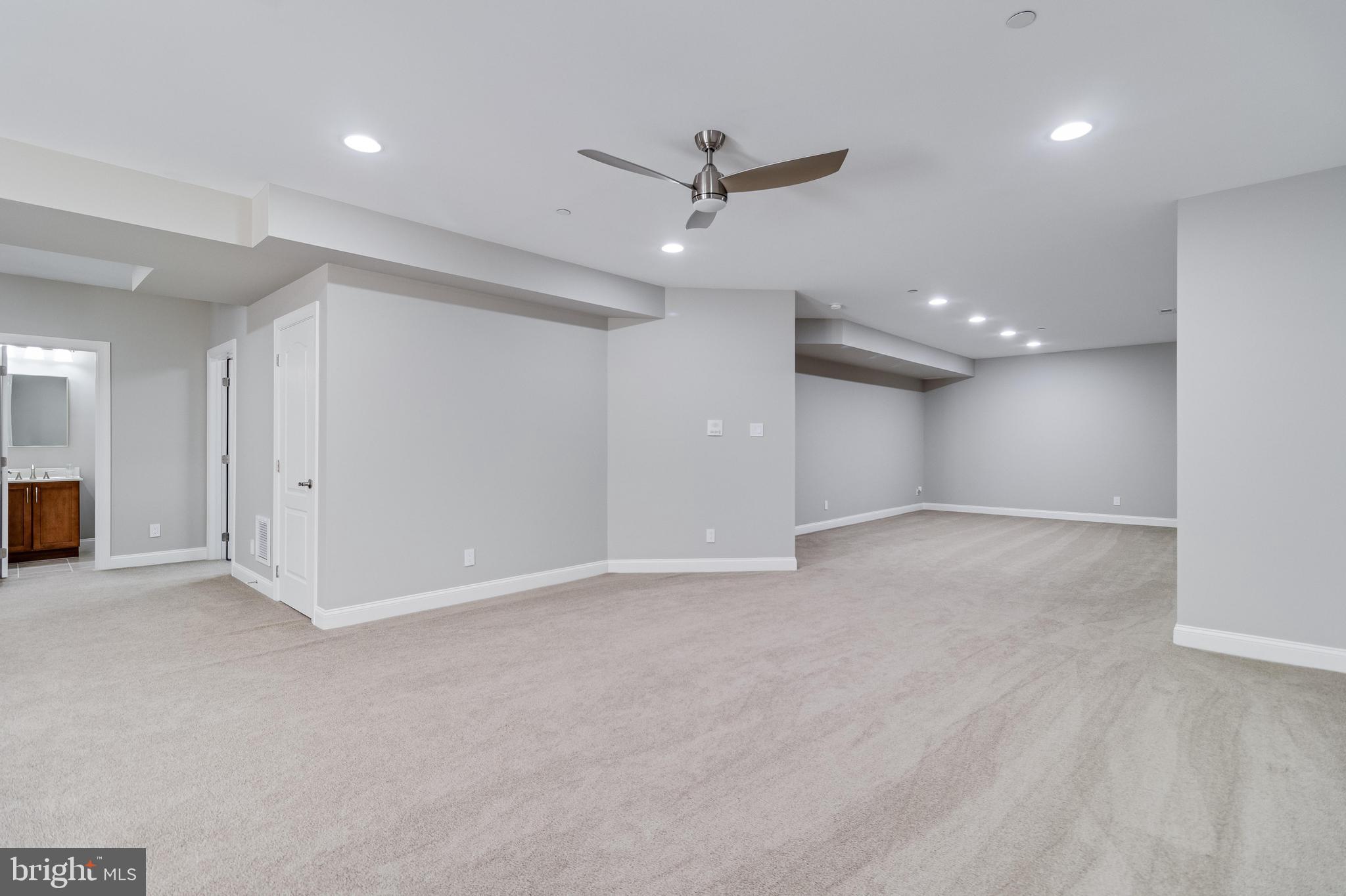 HOLLYBROOK FARM SUB - Residential