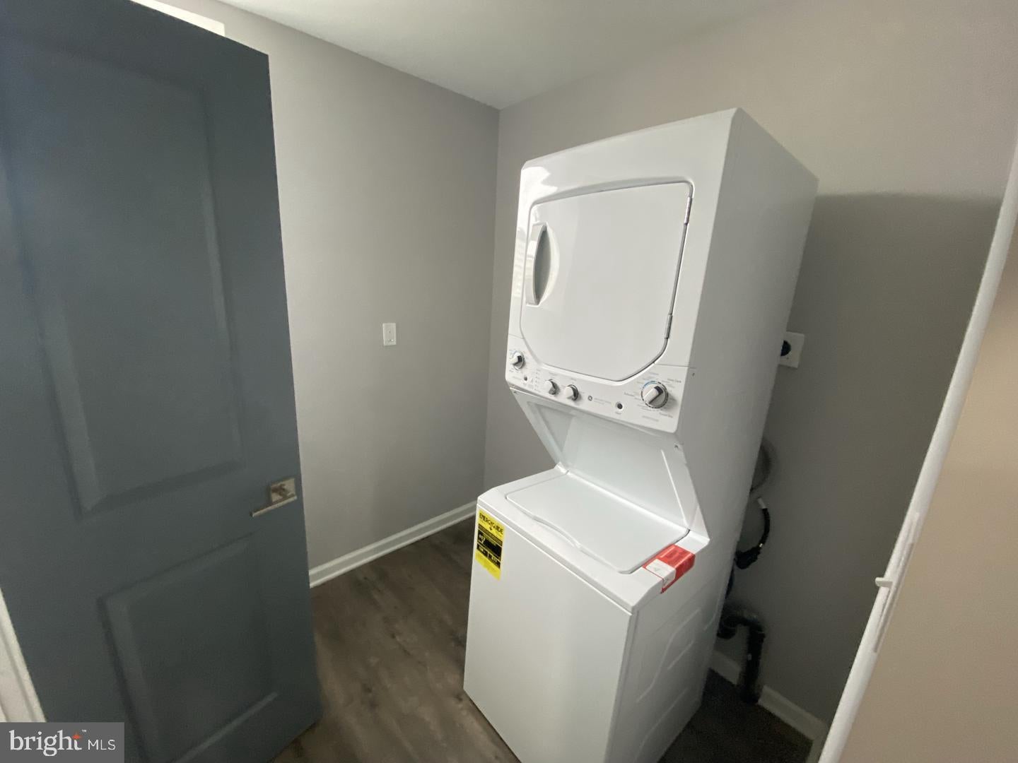 1122 GERRITT STREET 2ND FLOOR