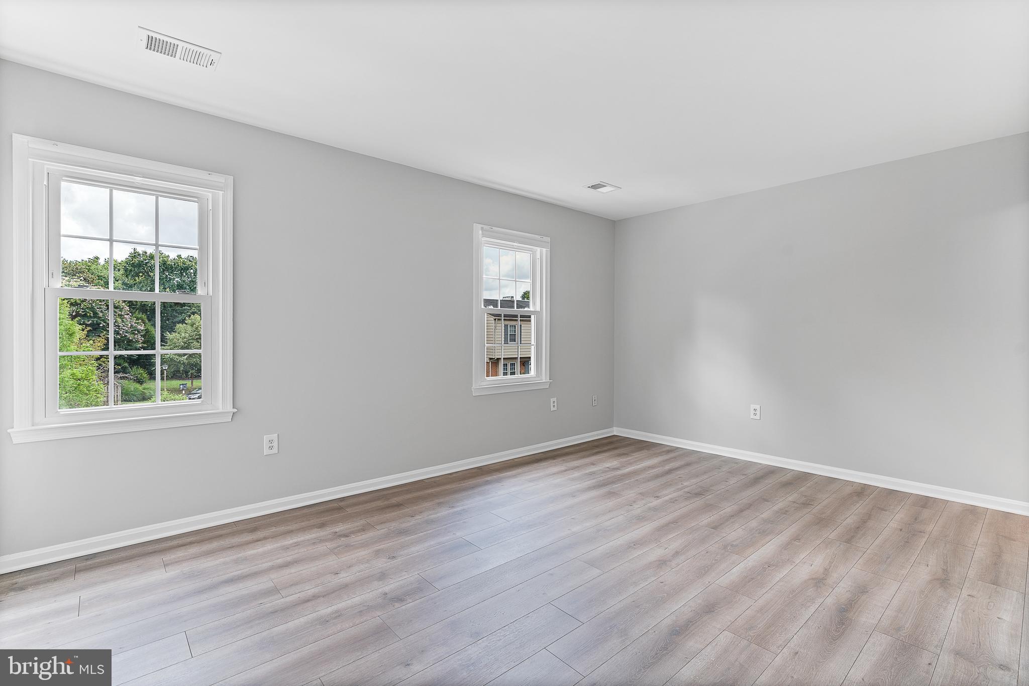 WATERFORD - Residential Lease