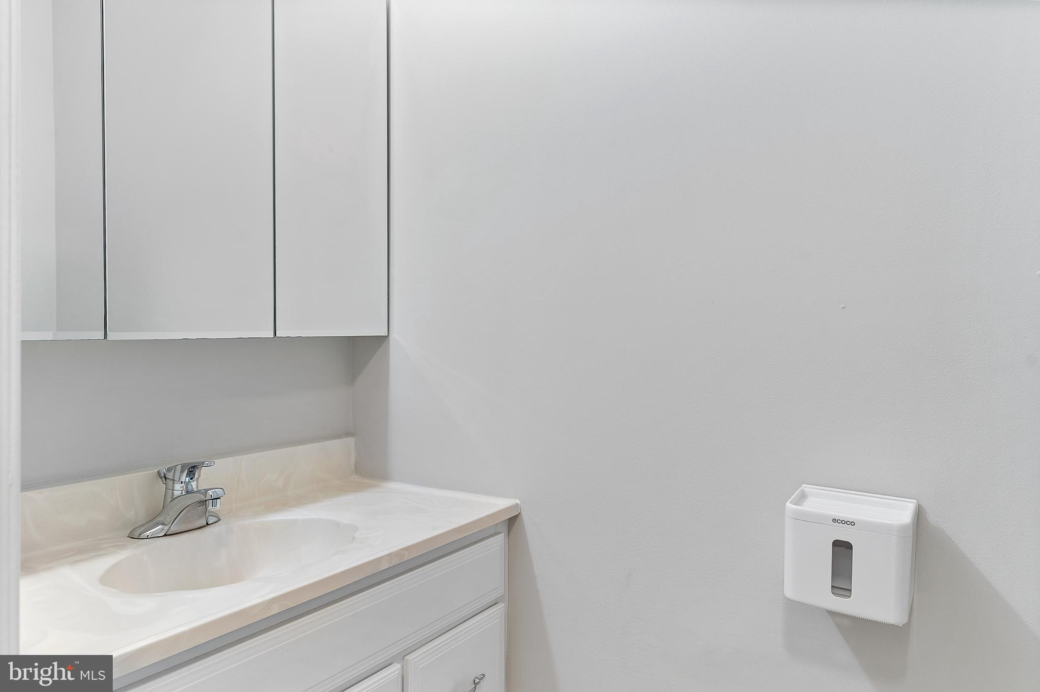 WATERFORD - Residential Lease