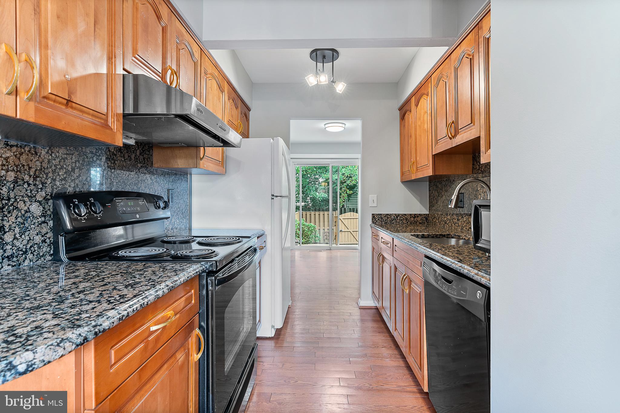 WATERFORD - Residential Lease