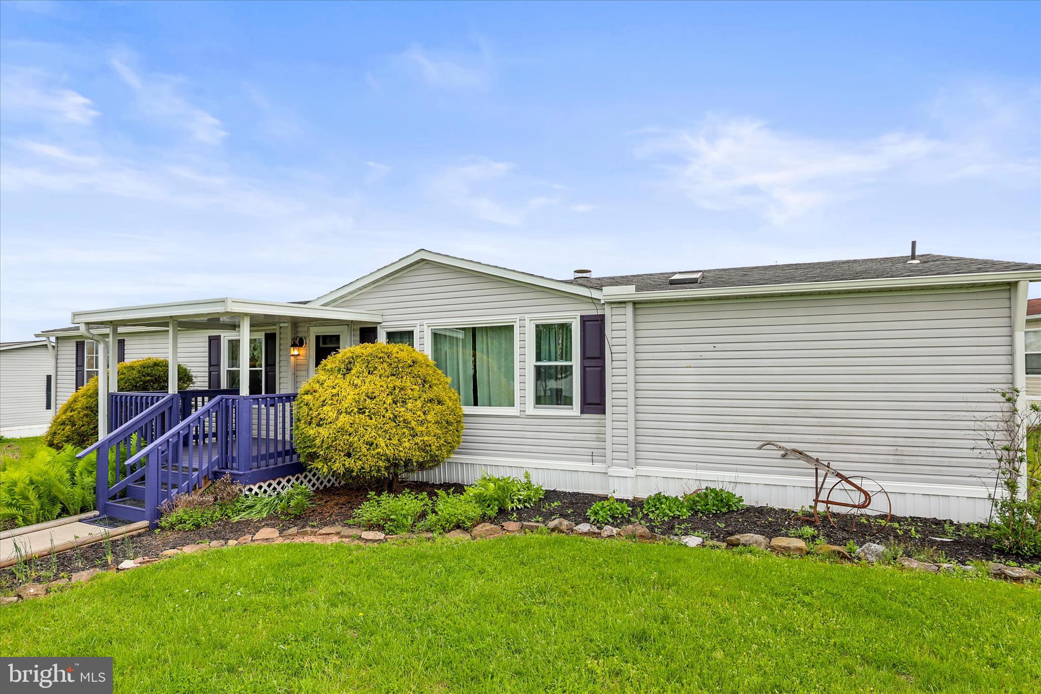 TALL OAKS MHP - Residential