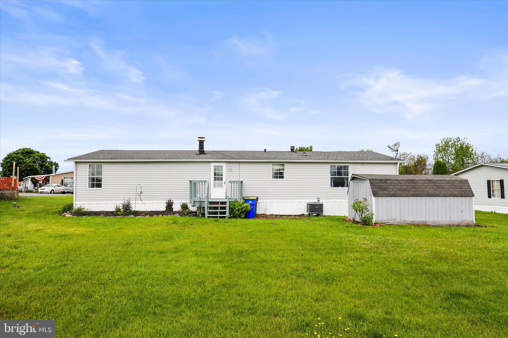 TALL OAKS MHP - Residential