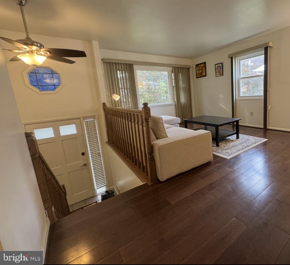 LAUREL - Residential