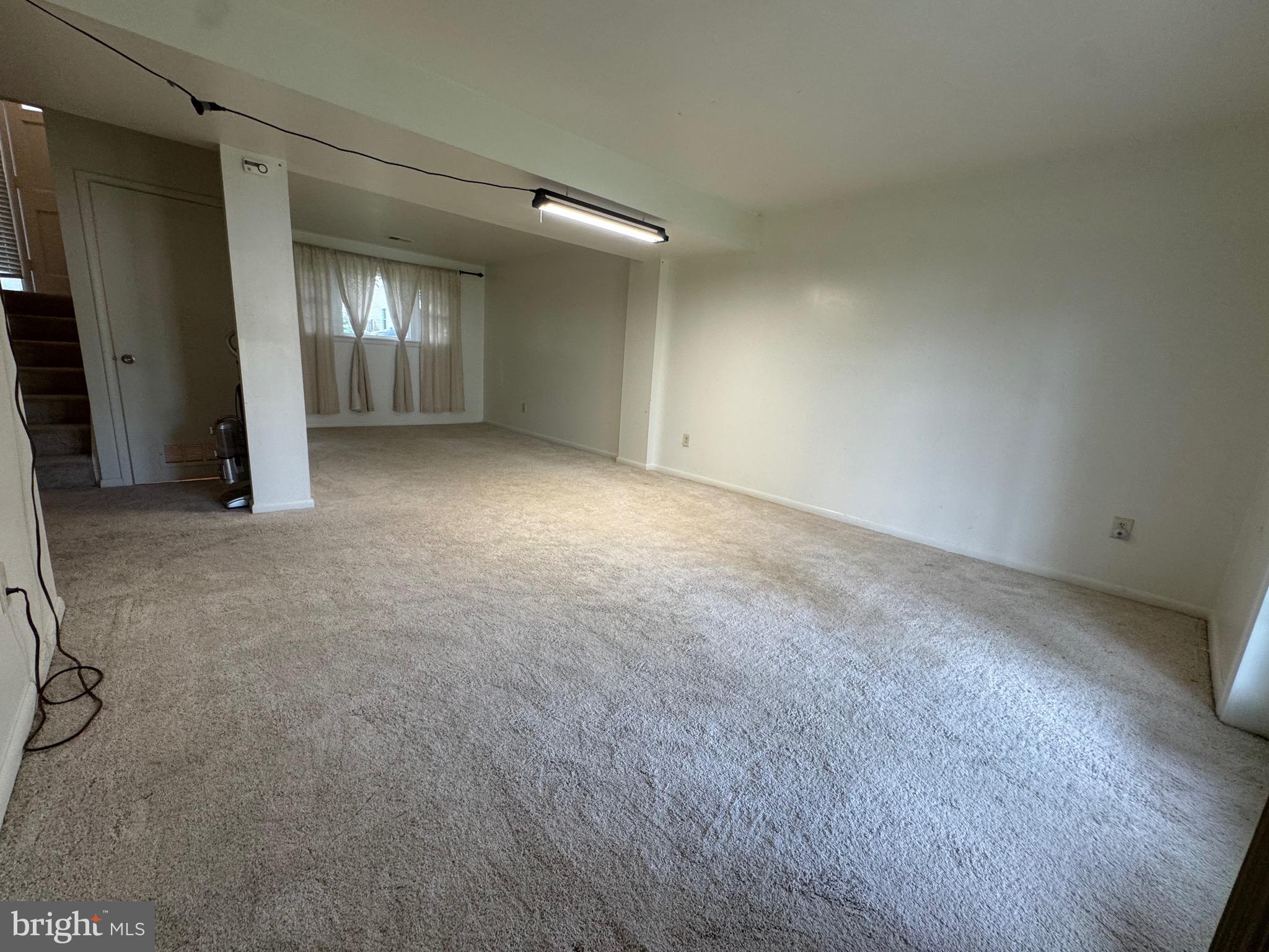 LAUREL - Residential