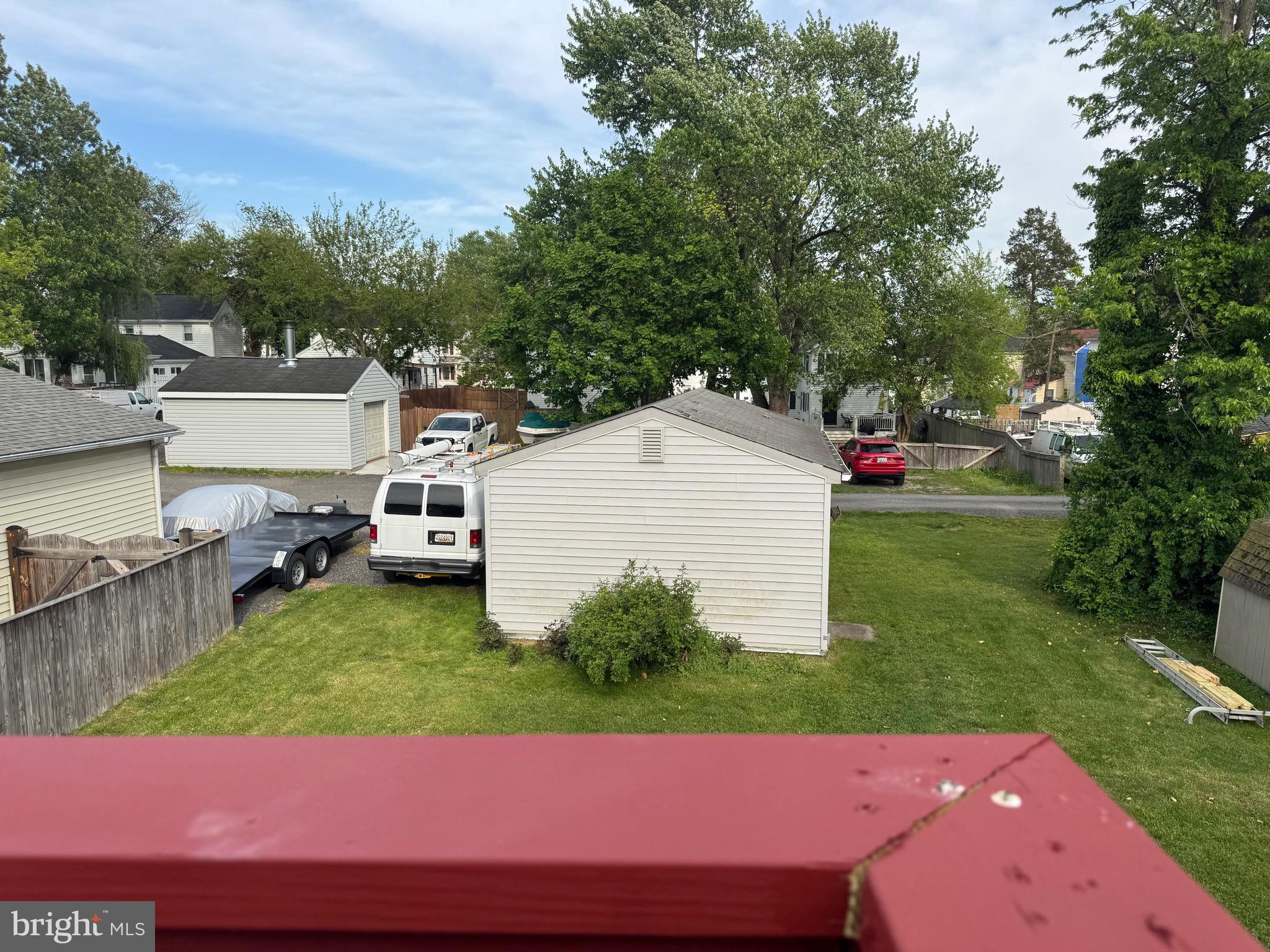 LAUREL - Residential