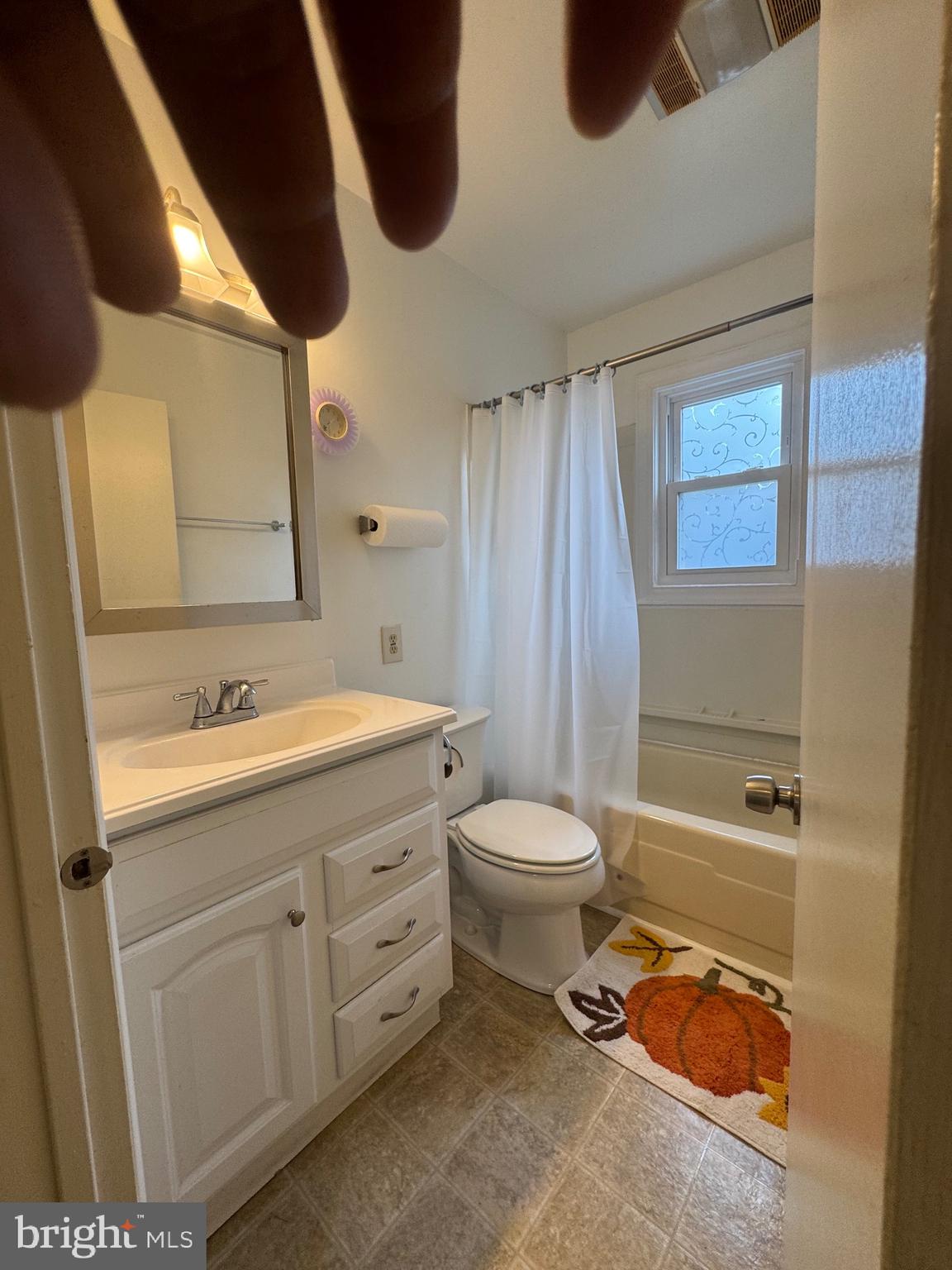 LAUREL - Residential