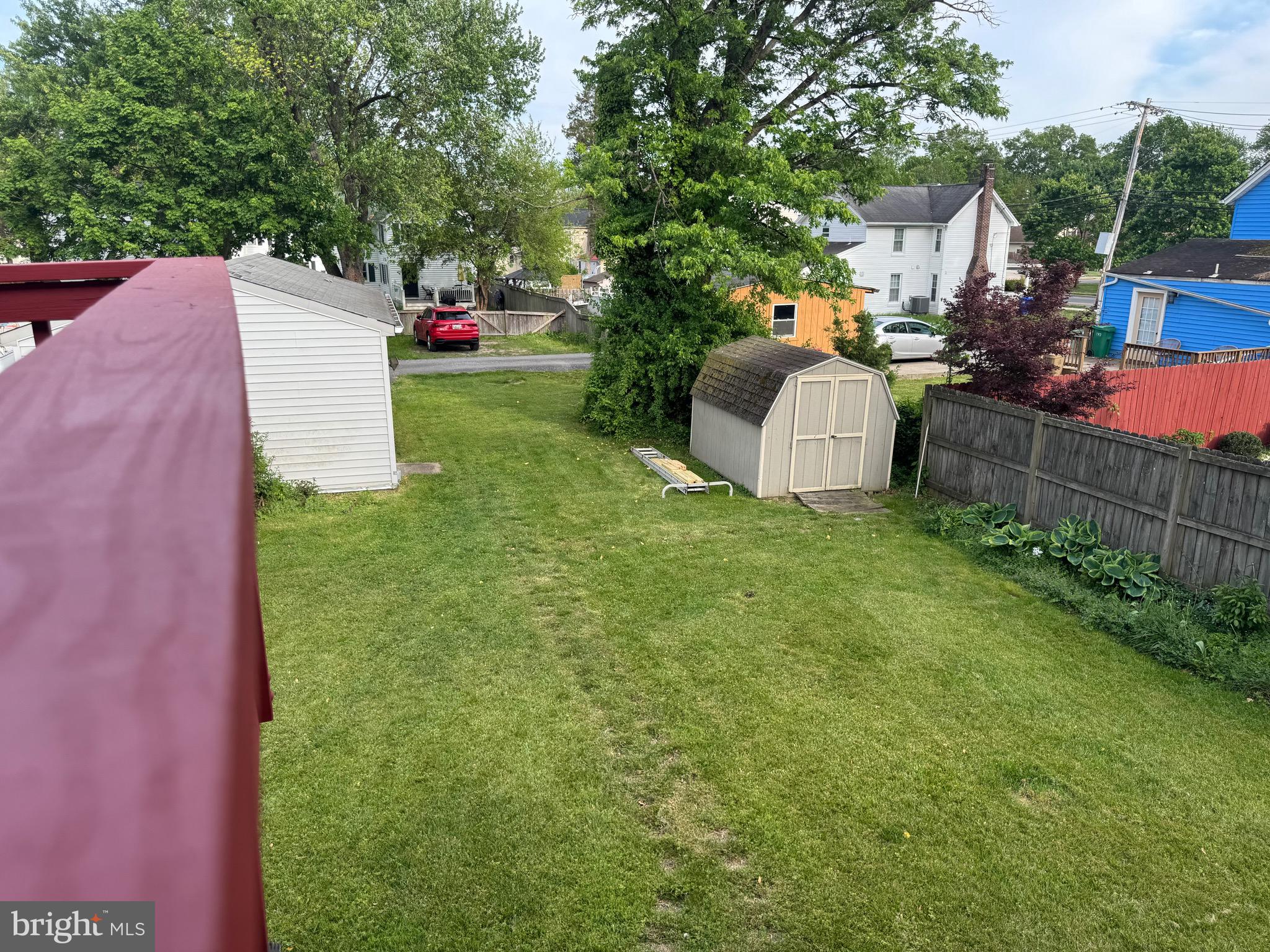 LAUREL - Residential