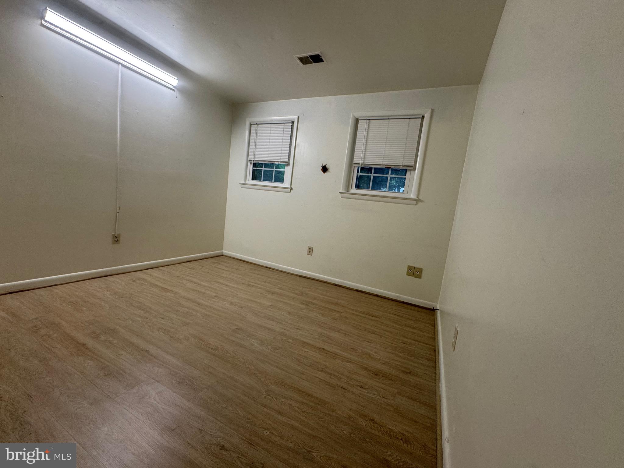 LAUREL - Residential