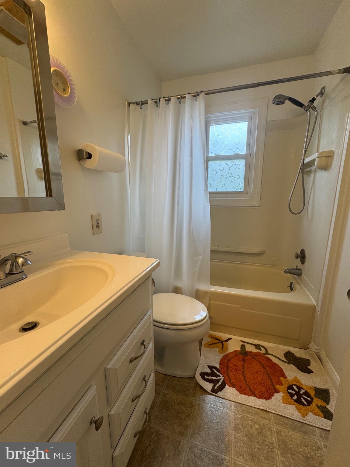 LAUREL - Residential