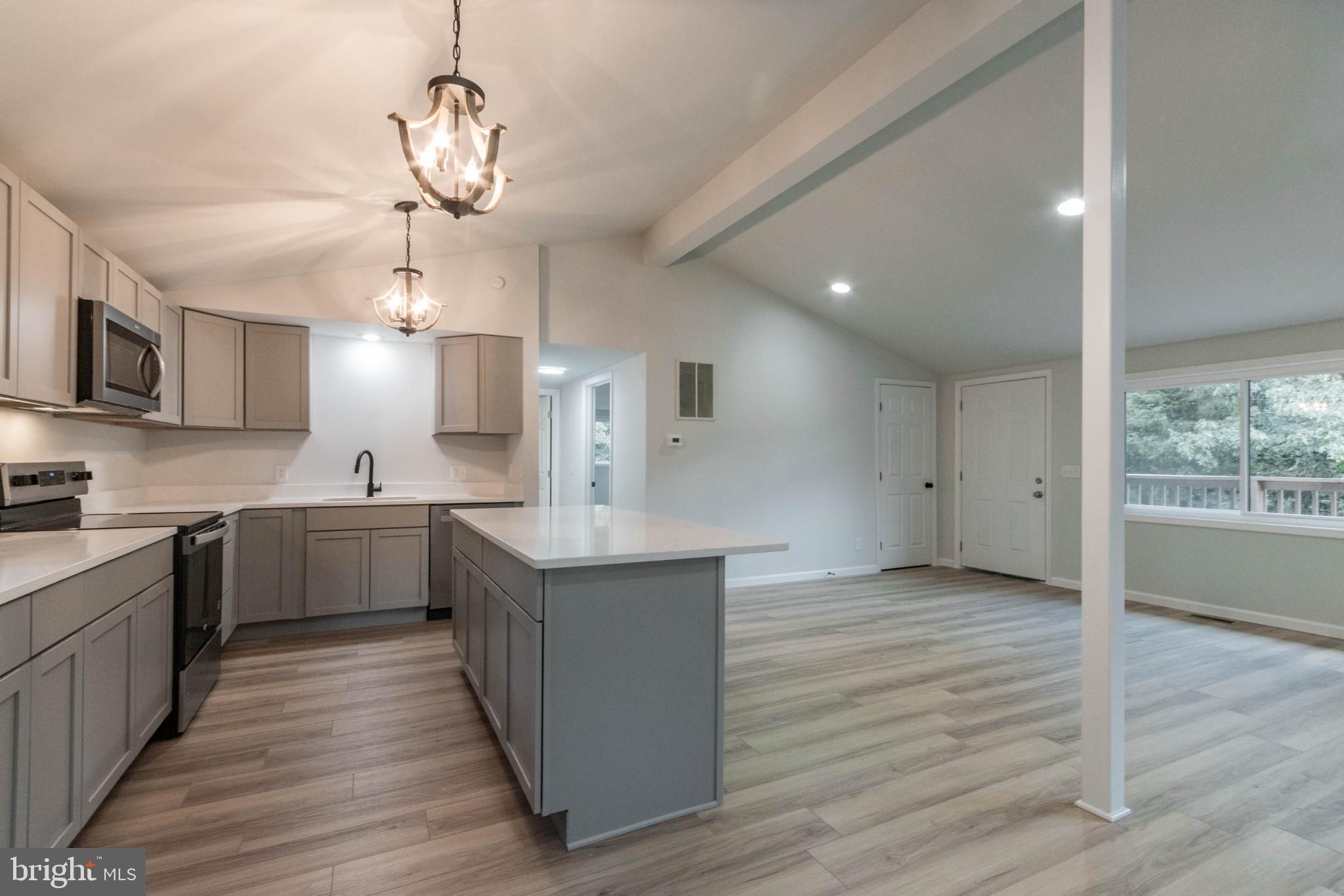 MONTEVALLO HILLS - Residential Lease