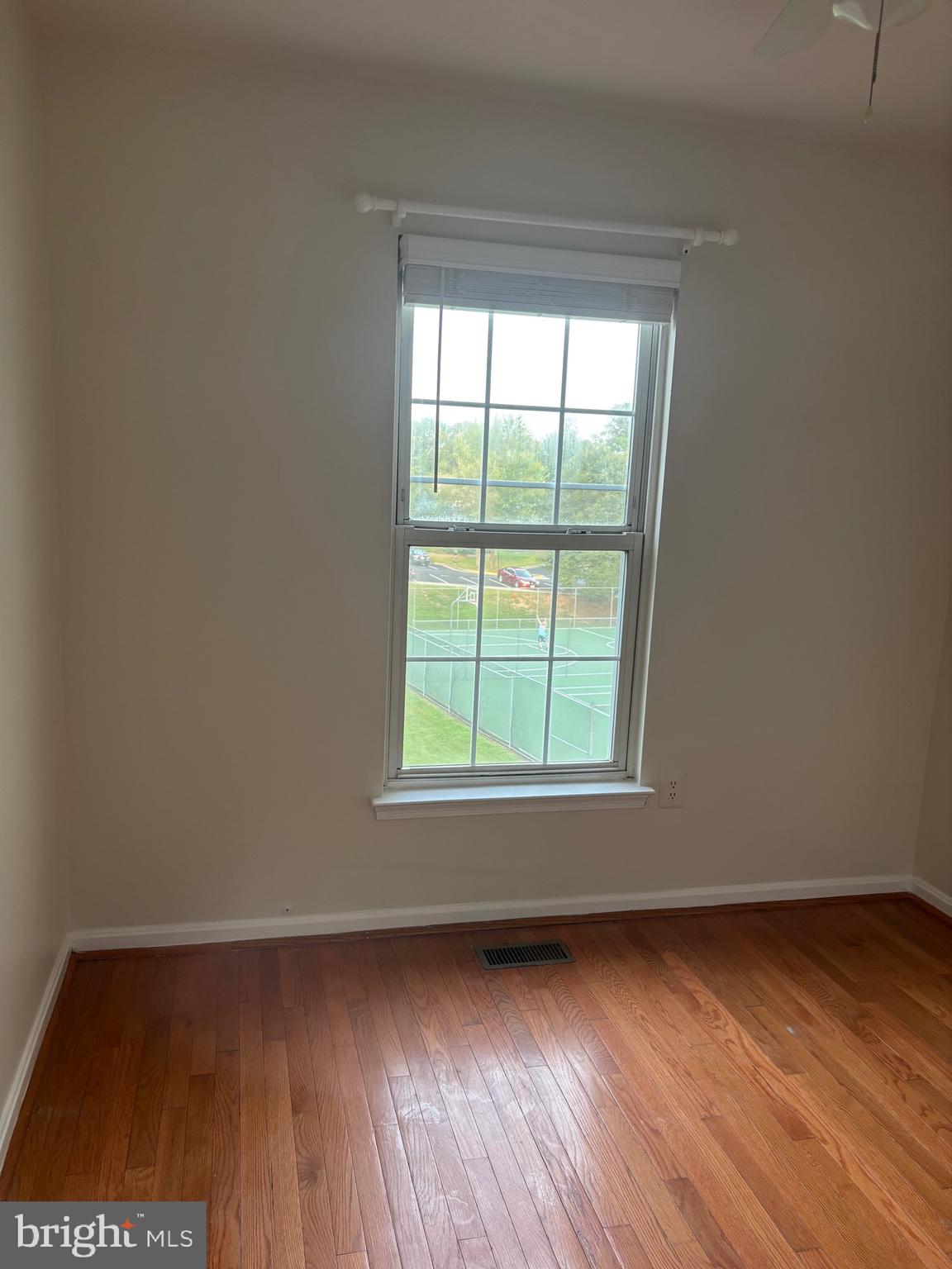 ROLLING BROOK - Residential Lease