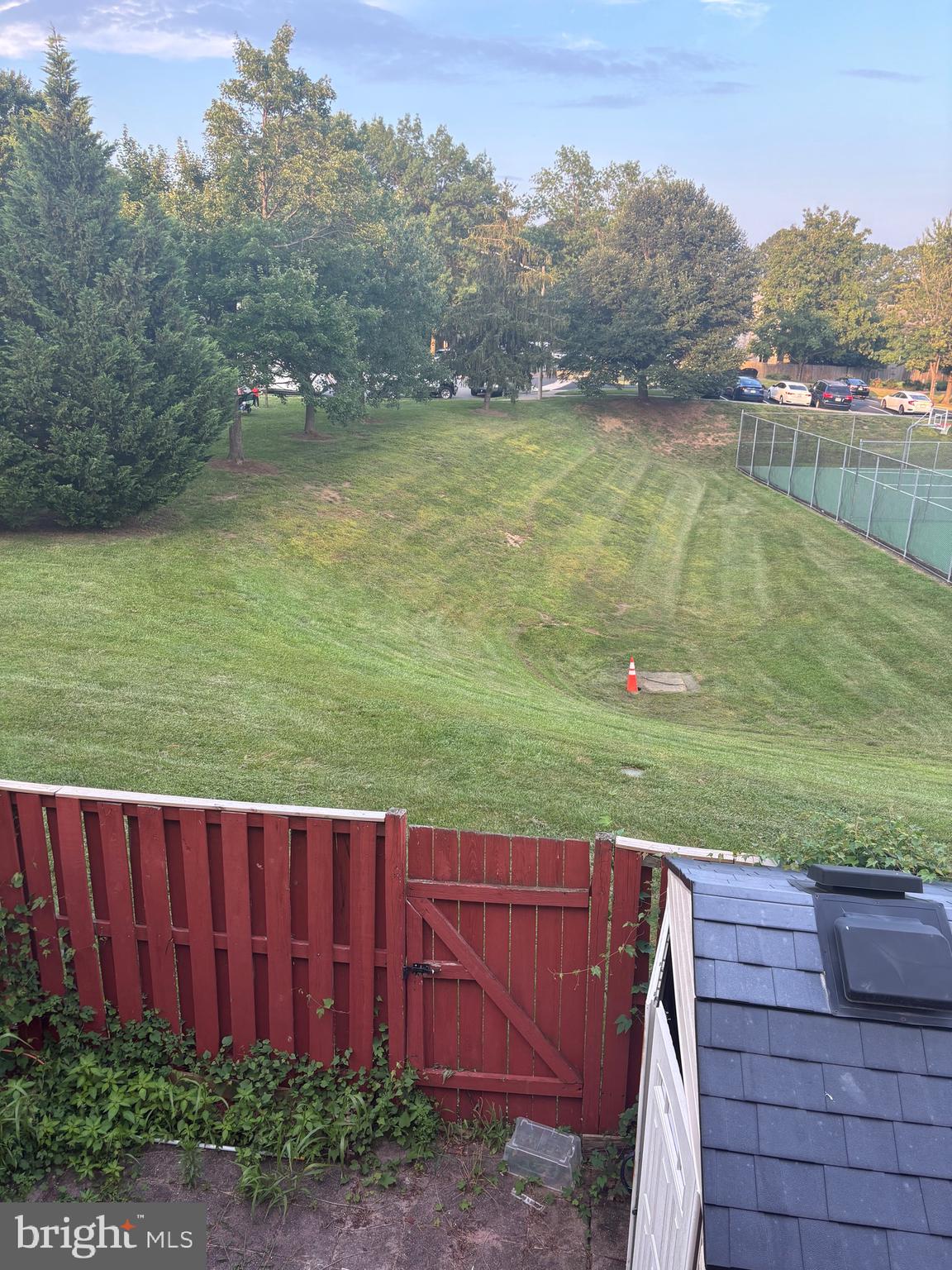 ROLLING BROOK - Residential Lease