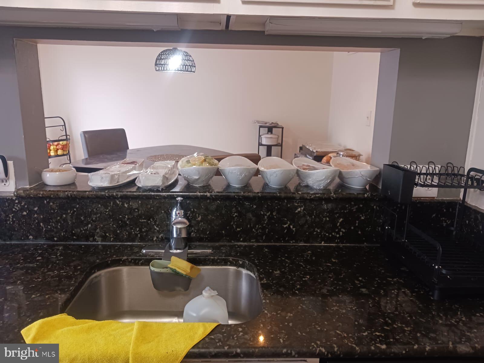 ROLLING BROOK - Residential Lease