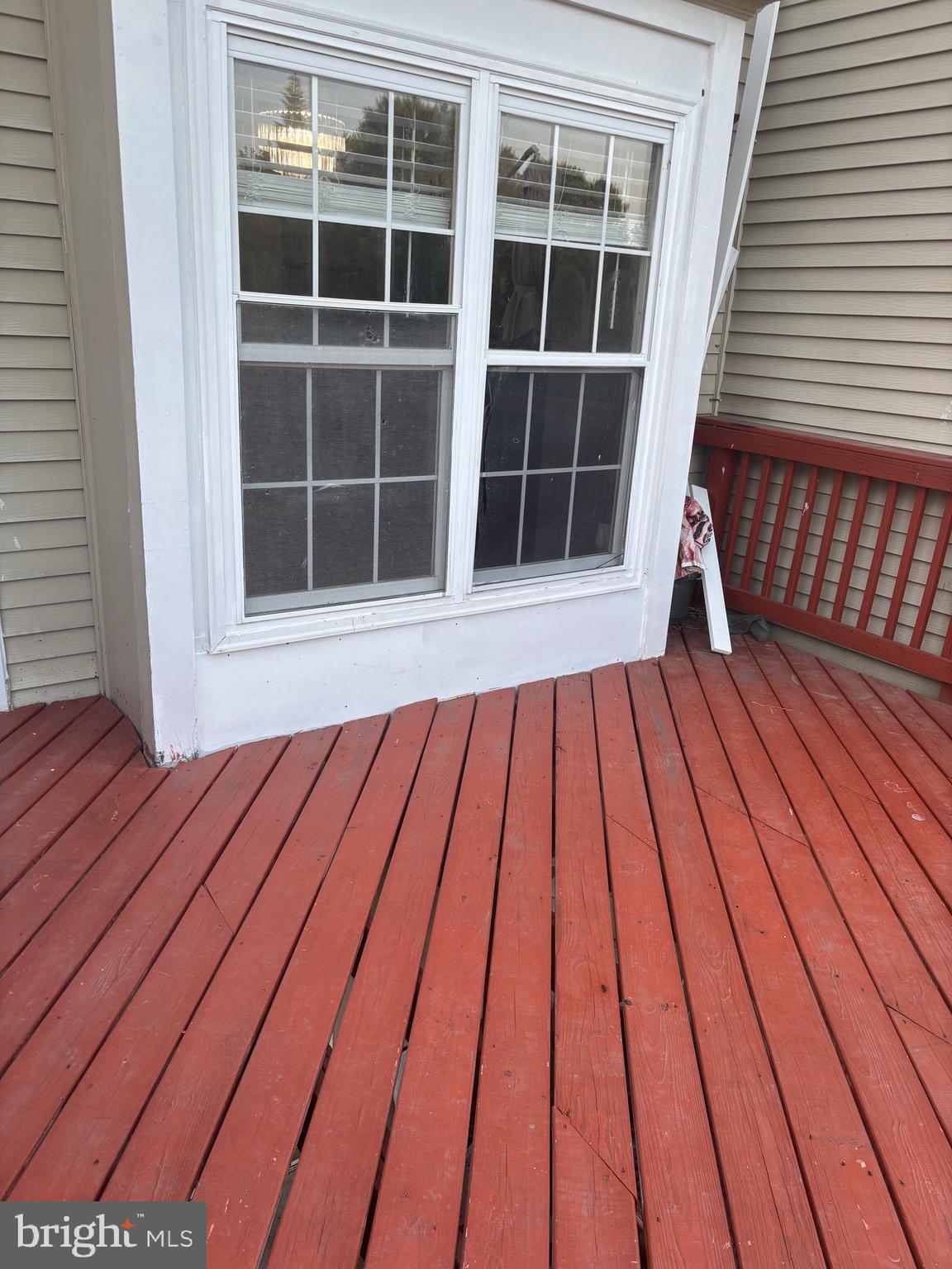 ROLLING BROOK - Residential Lease