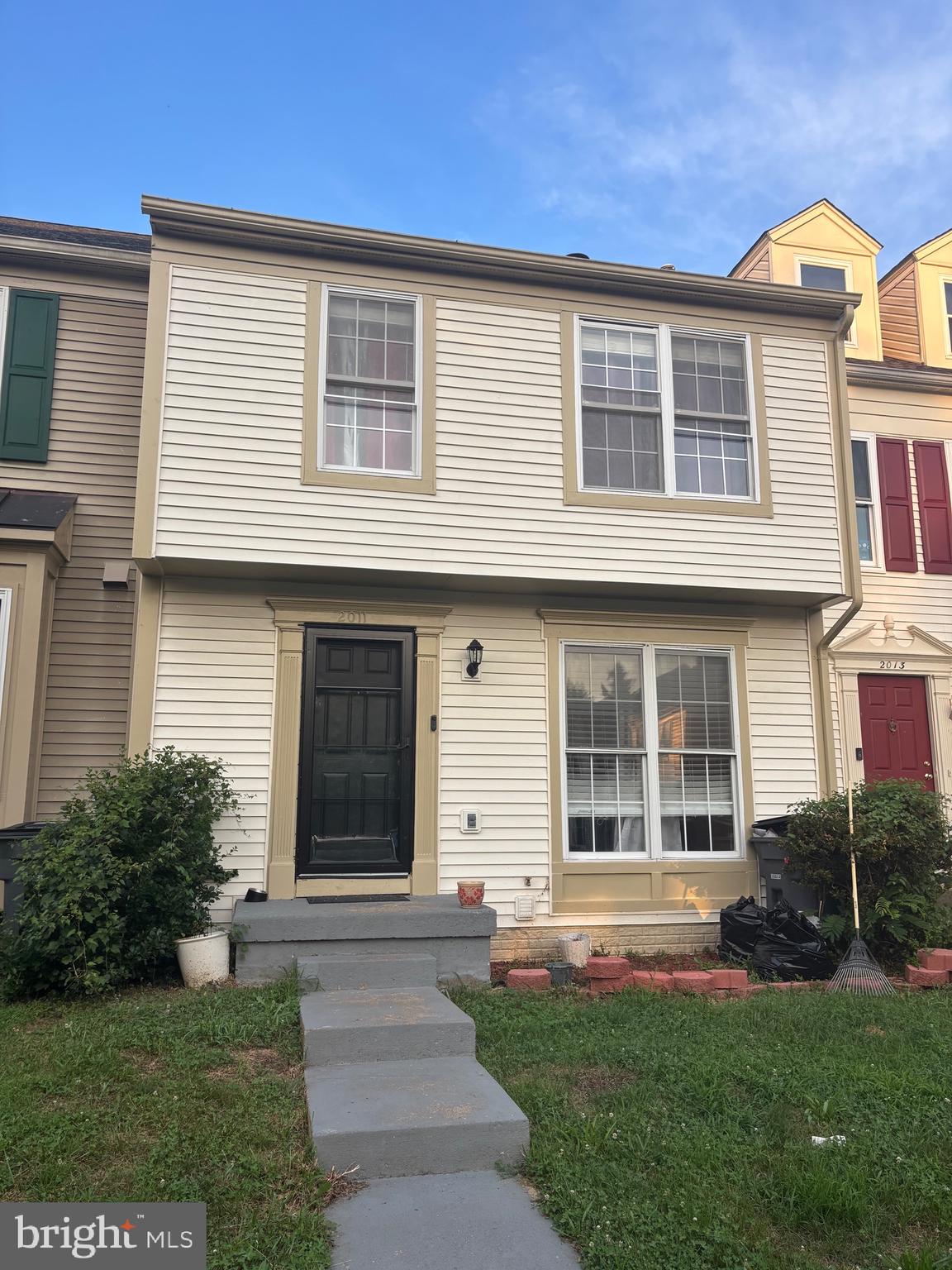 ROLLING BROOK - Residential Lease