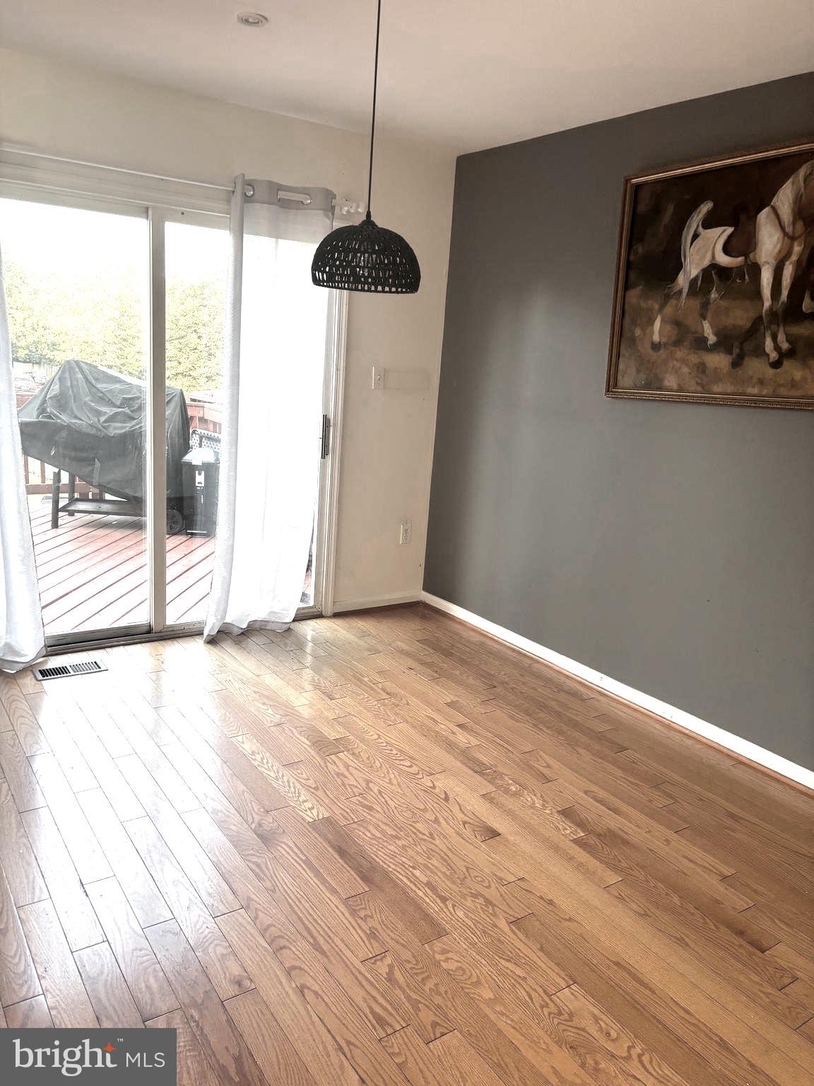 ROLLING BROOK - Residential Lease