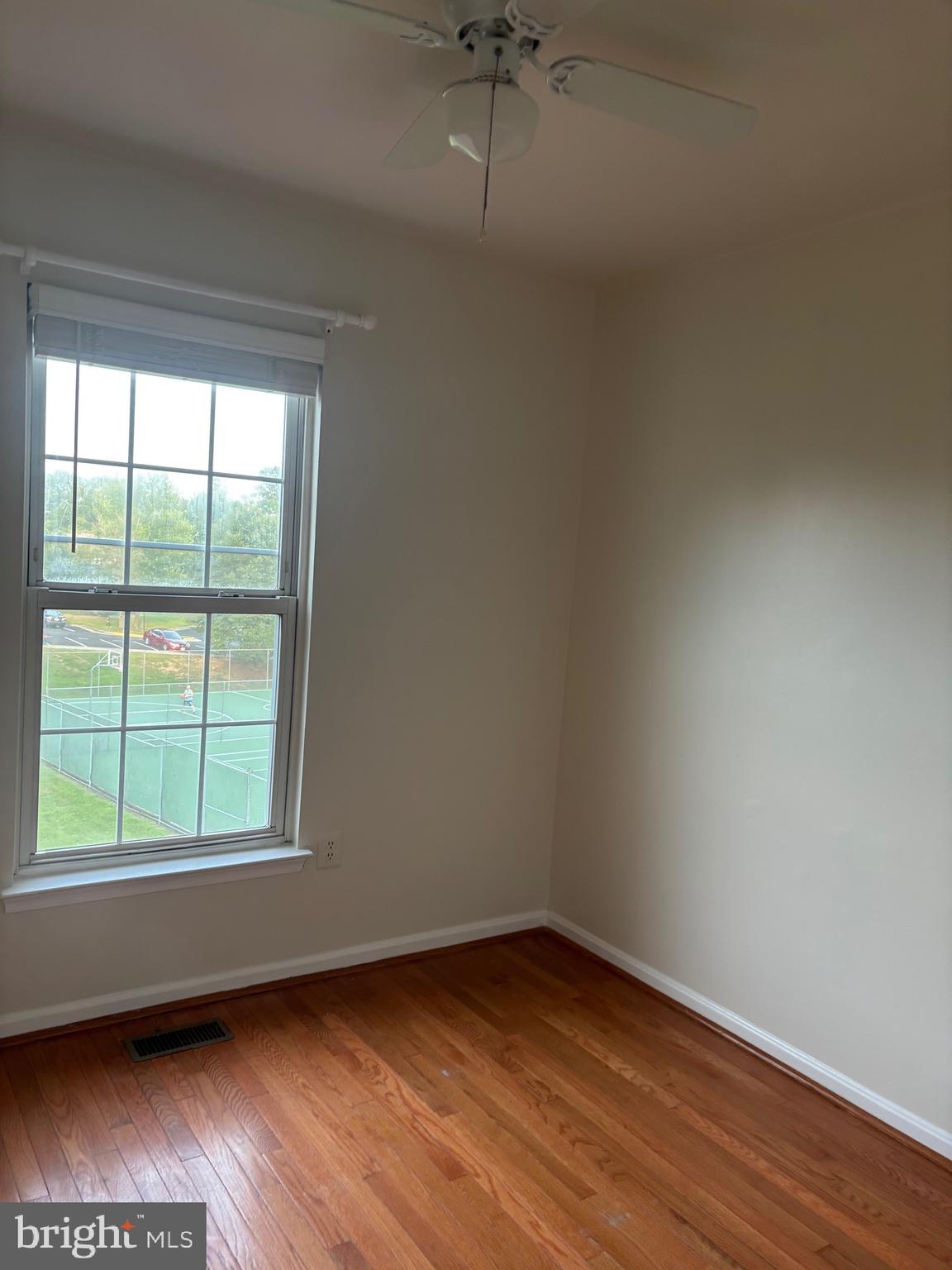 ROLLING BROOK - Residential Lease