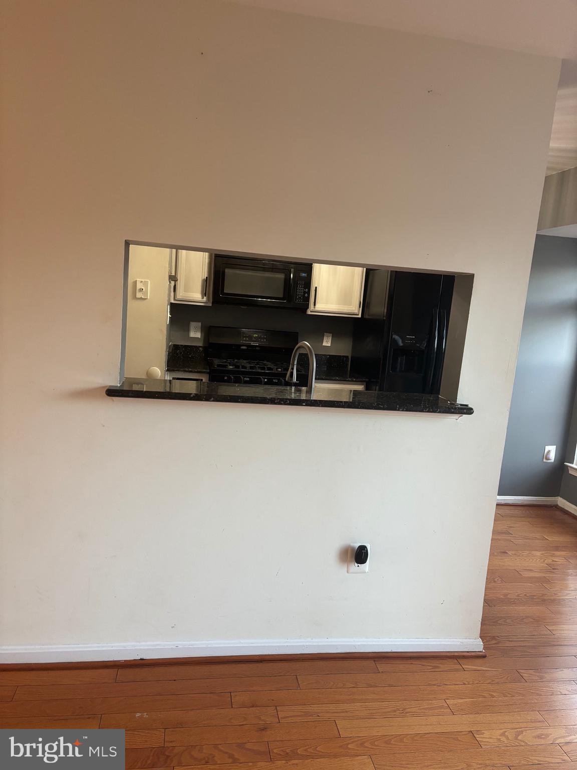 ROLLING BROOK - Residential Lease