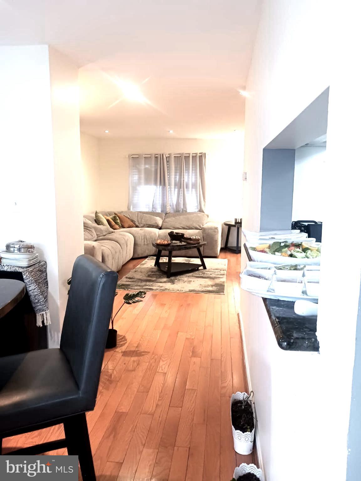 ROLLING BROOK - Residential Lease