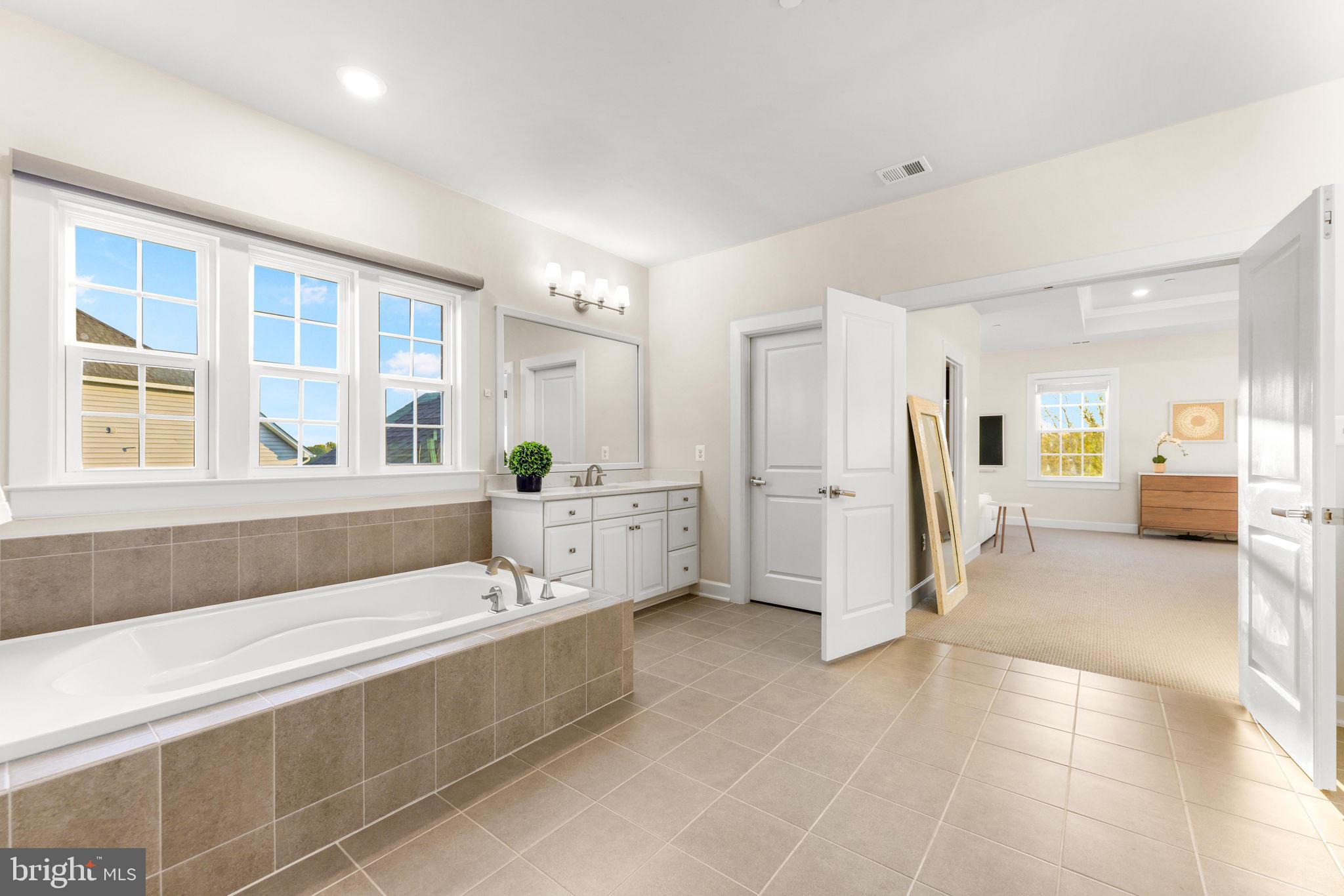 THE ESTATES AT MILL CREEK - Residential