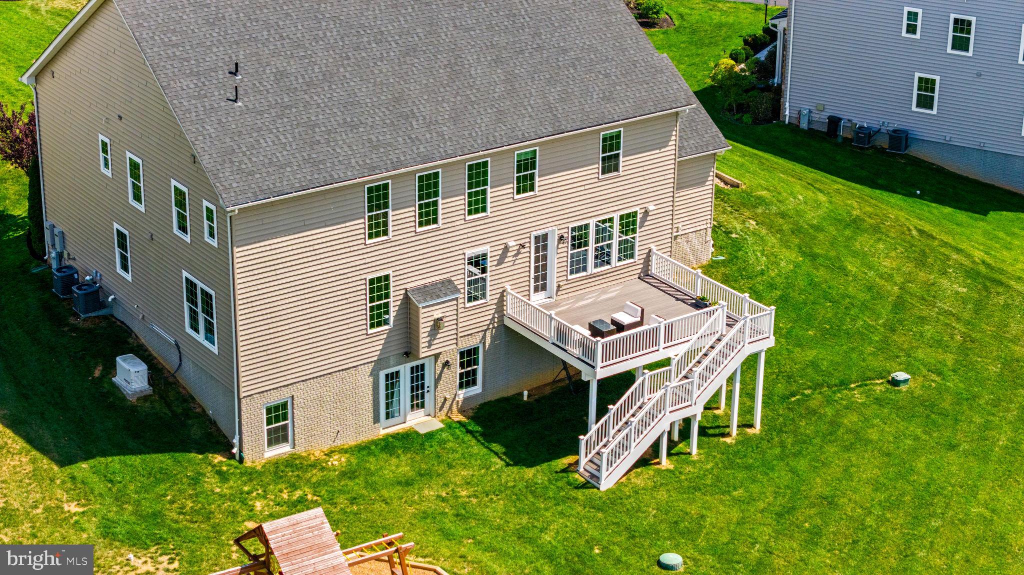 THE ESTATES AT MILL CREEK - Residential