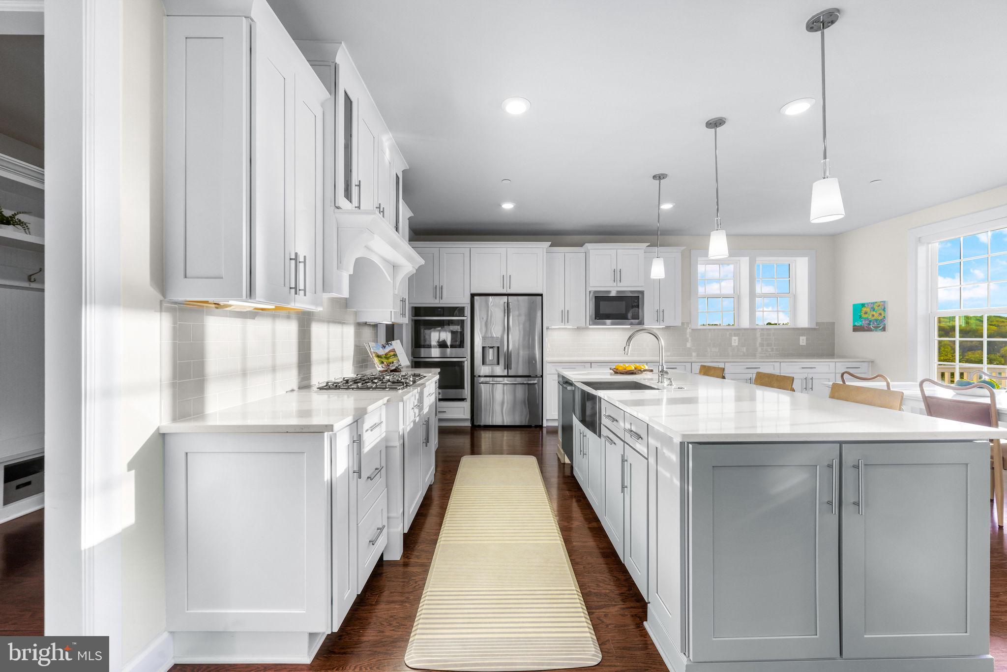 THE ESTATES AT MILL CREEK - Residential