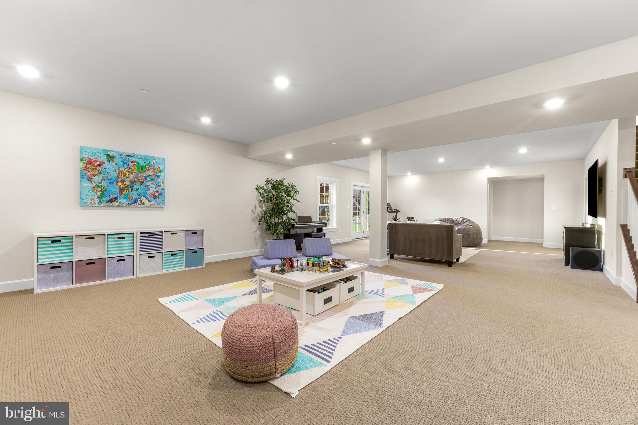 THE ESTATES AT MILL CREEK - Residential