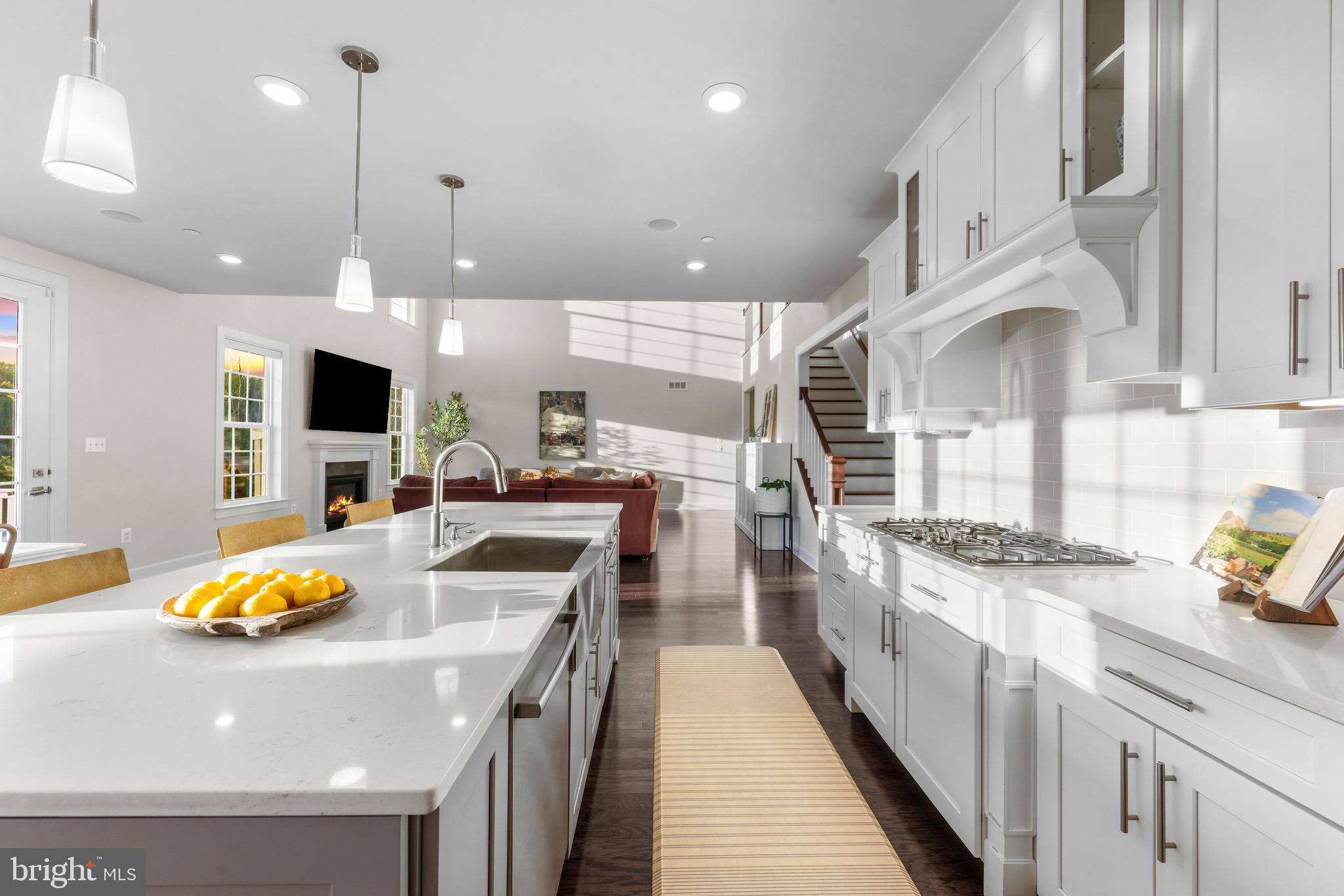 THE ESTATES AT MILL CREEK - Residential